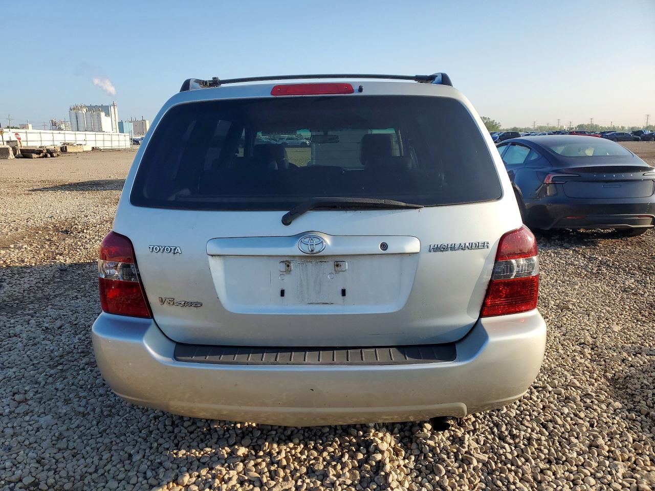 2004 Toyota Highlander Base Silver vin: JTEEP21A340047545