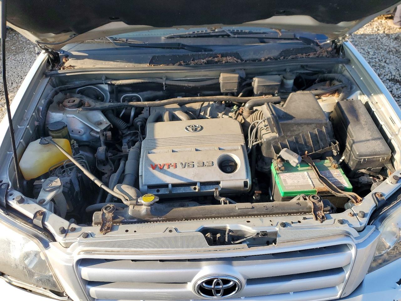 2004 Toyota Highlander Base Silver vin: JTEEP21A340047545