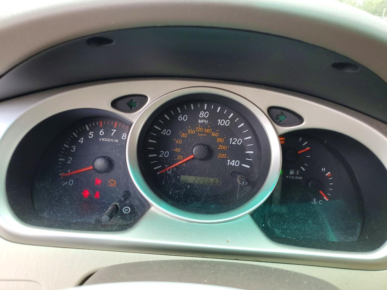 2004 Toyota Highlander Base Black vin: JTEEP21A340061297