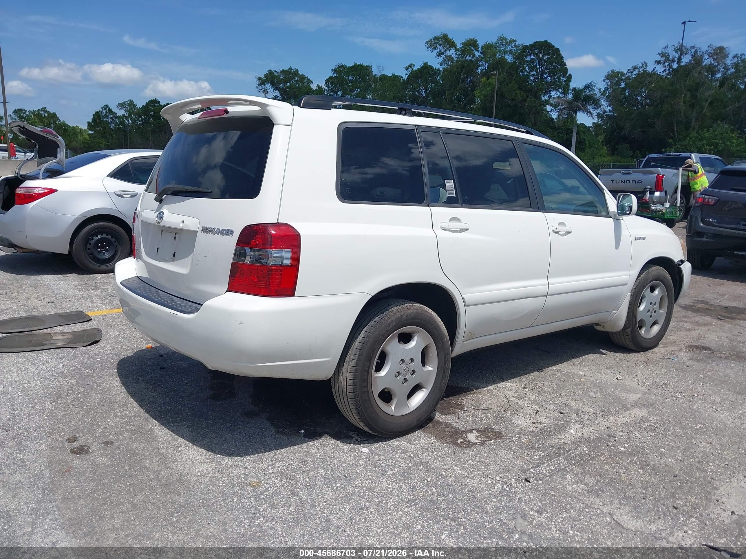 2004 Toyota Highlander Limited V6 Белый vin: JTEEP21A340066709