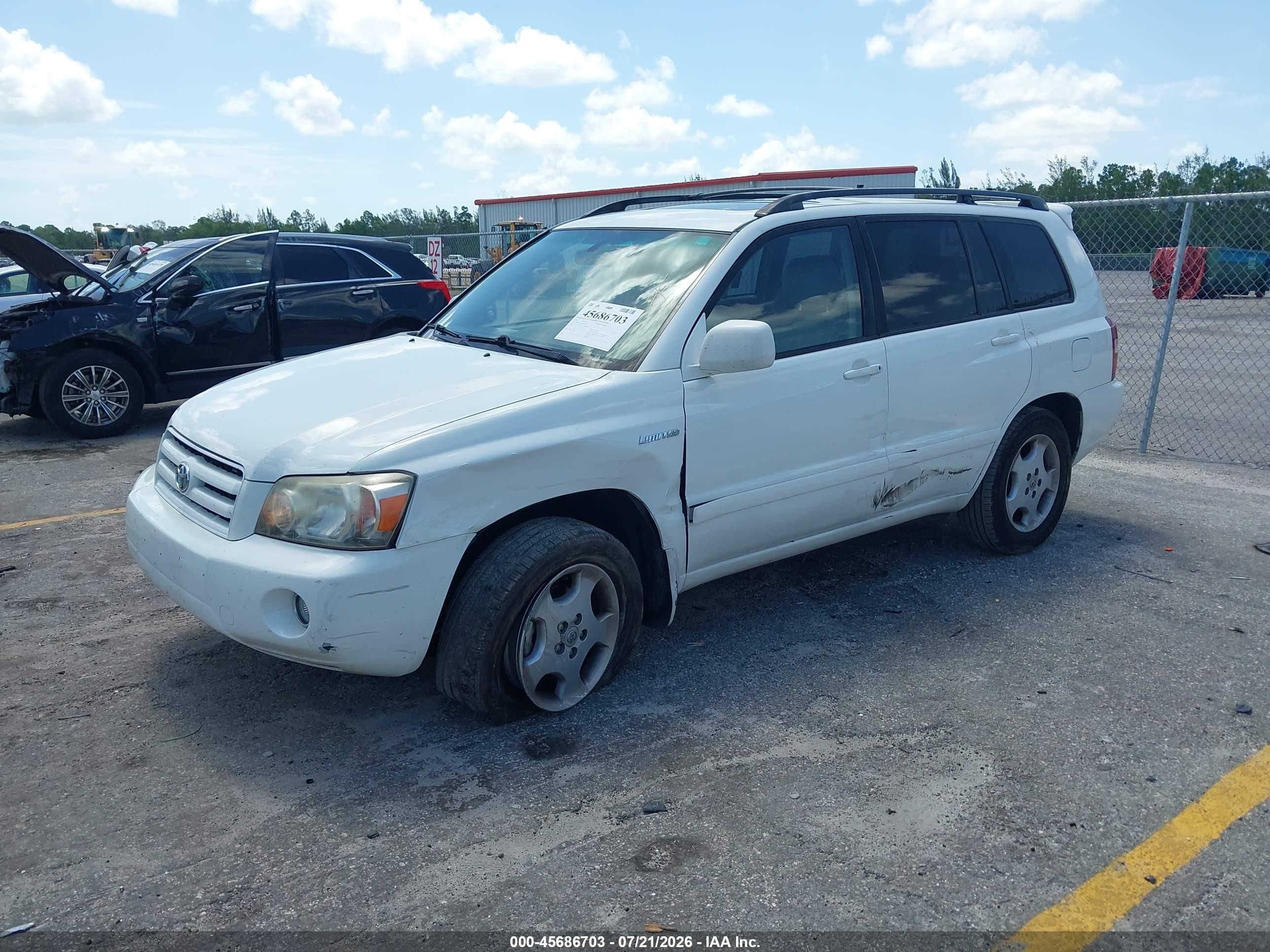 2004 Toyota Highlander Limited V6 Белый vin: JTEEP21A340066709