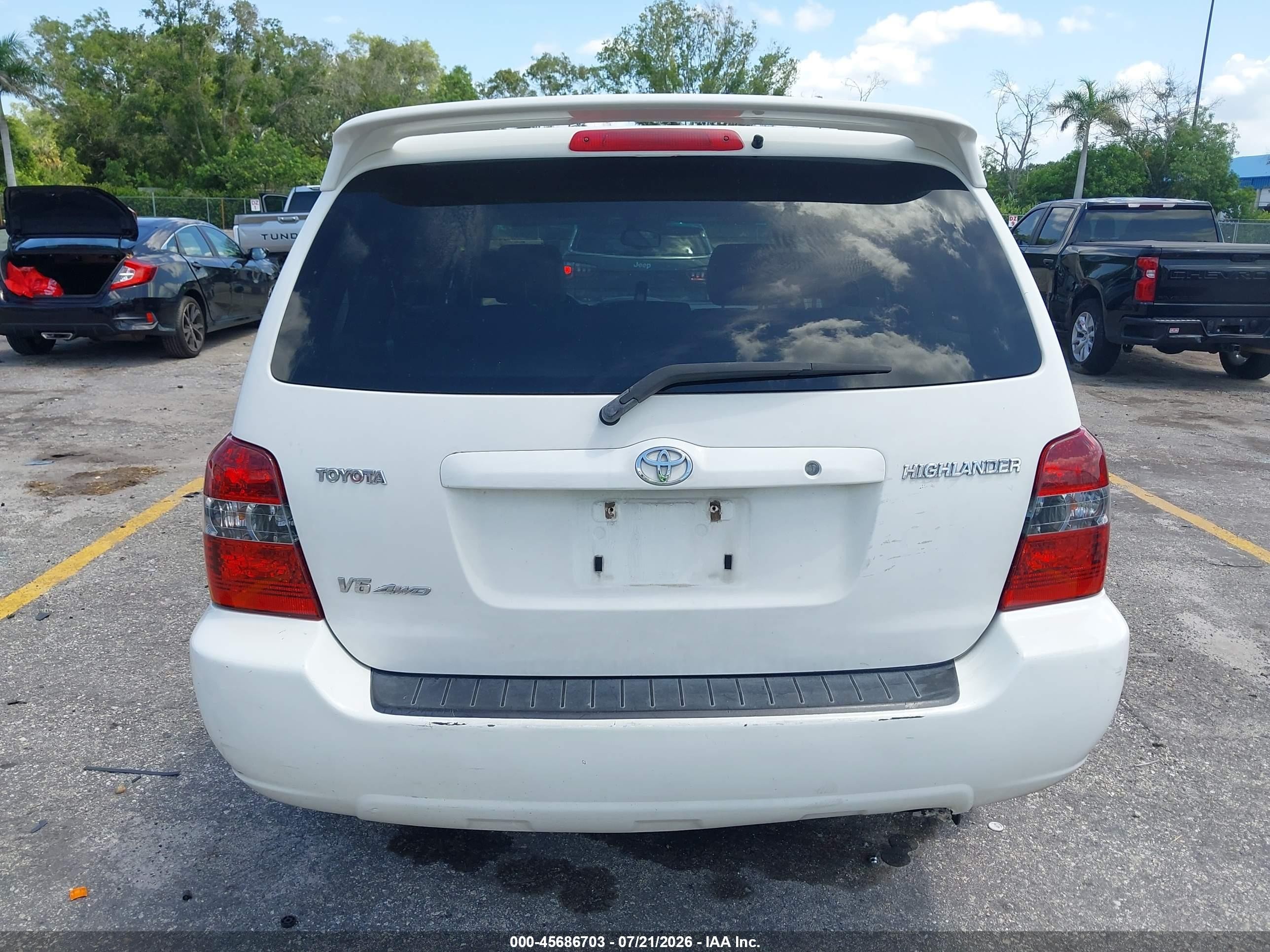 2004 Toyota Highlander Limited V6 Белый vin: JTEEP21A340066709