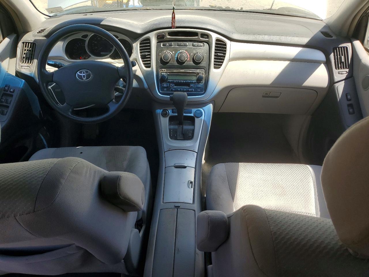 2005 Toyota Highlander Limited Silver vin: JTEEP21A350080899