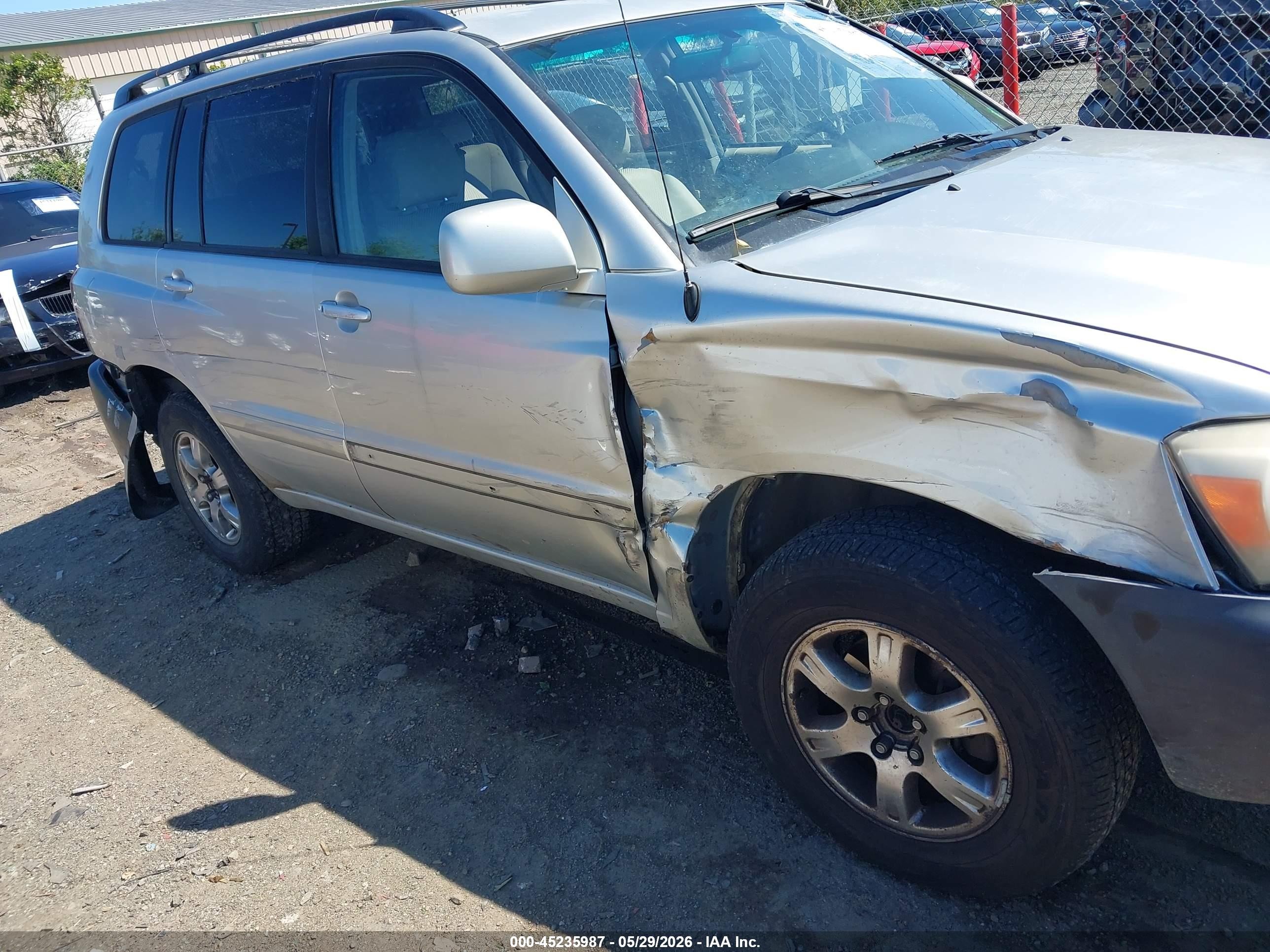 2005 Toyota Highlander V6 Silver vin: JTEEP21A350095368