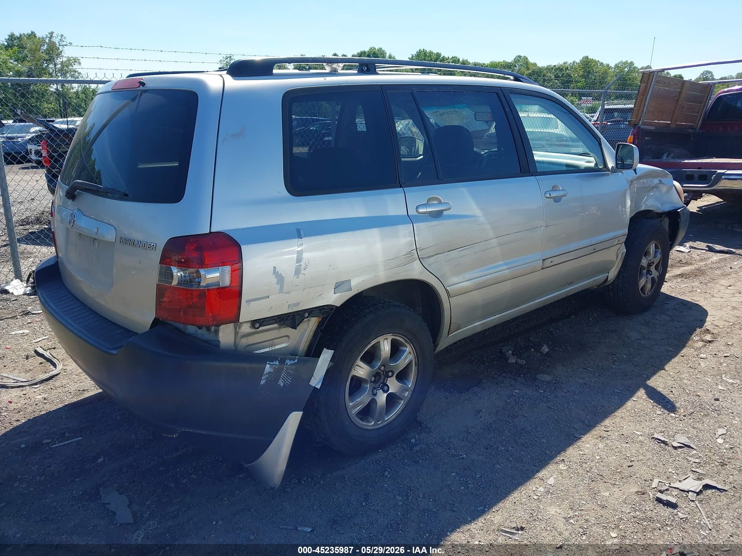 2005 Toyota Highlander V6 Silver vin: JTEEP21A350095368