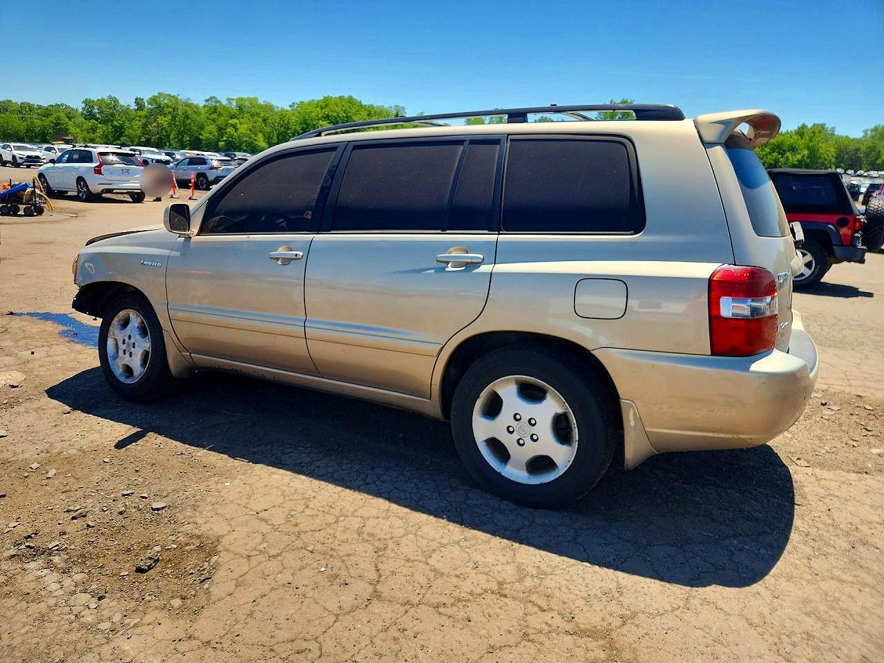 2005 Toyota Highlander Limited Gold vin: JTEEP21A350116882