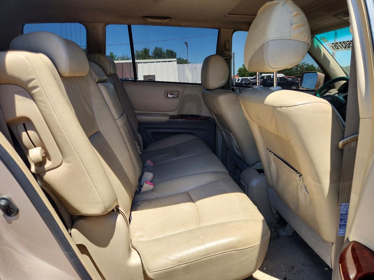 2005 Toyota Highlander Limited Gold vin: JTEEP21A350116882