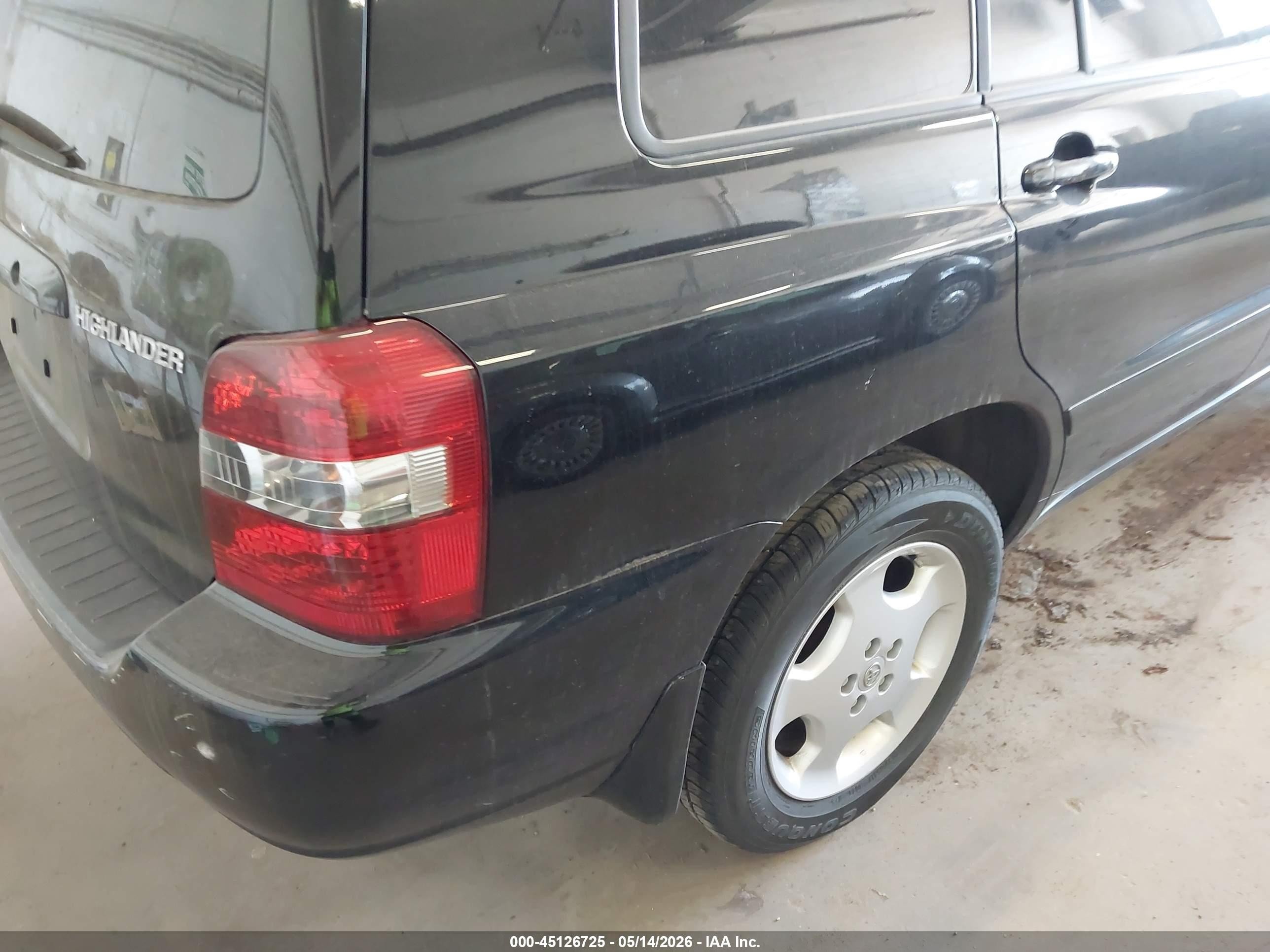 2005 Toyota Highlander Limited V6 Black vin: JTEEP21A350120656