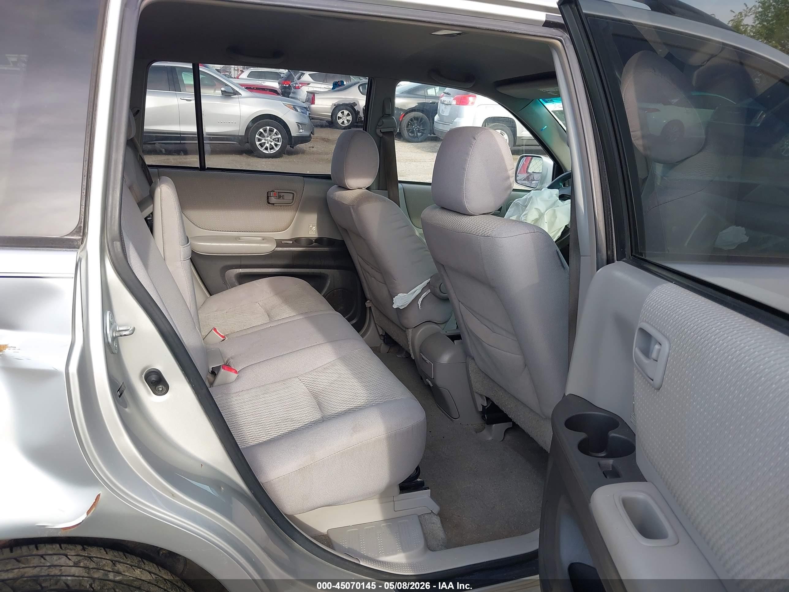 2007 Toyota Highlander V6 Silver vin: JTEEP21A370201658