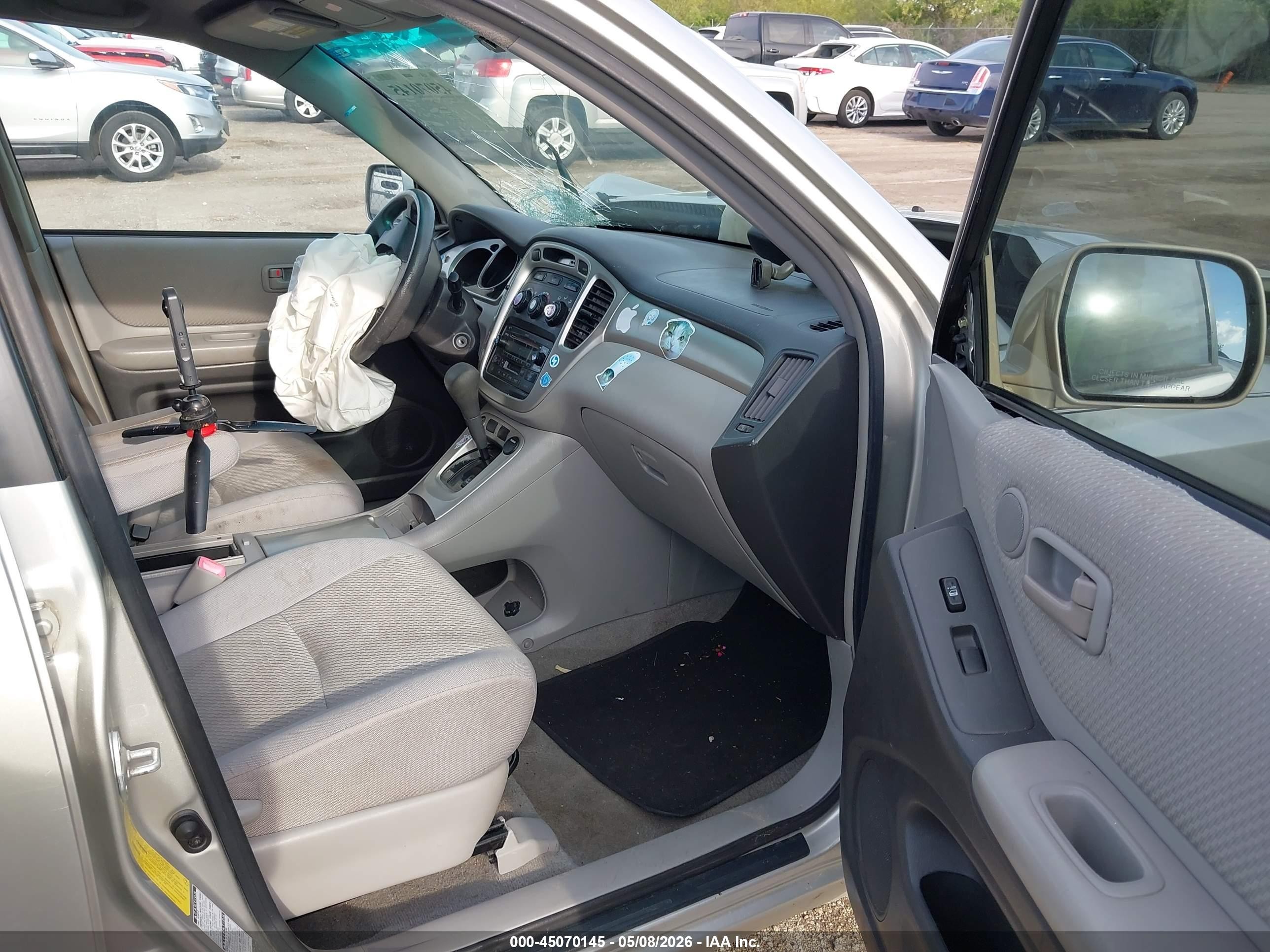 2007 Toyota Highlander V6 Silver vin: JTEEP21A370201658