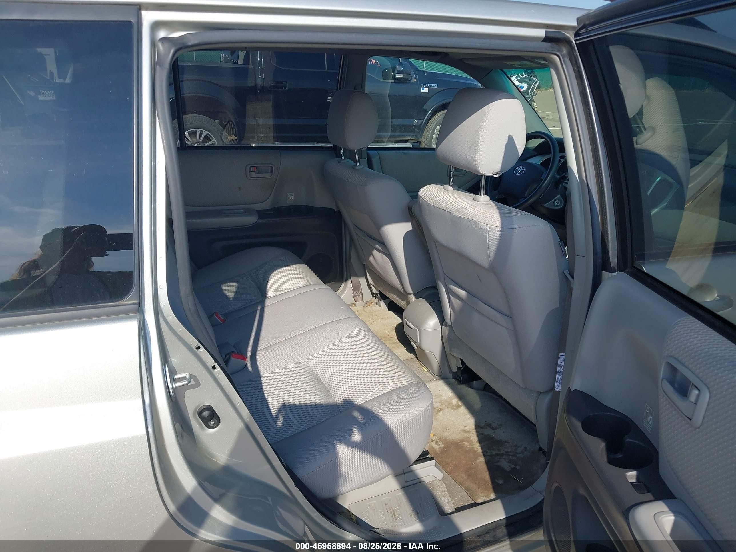 2007 Toyota Highlander V6 Серебряный vin: JTEEP21A370205113