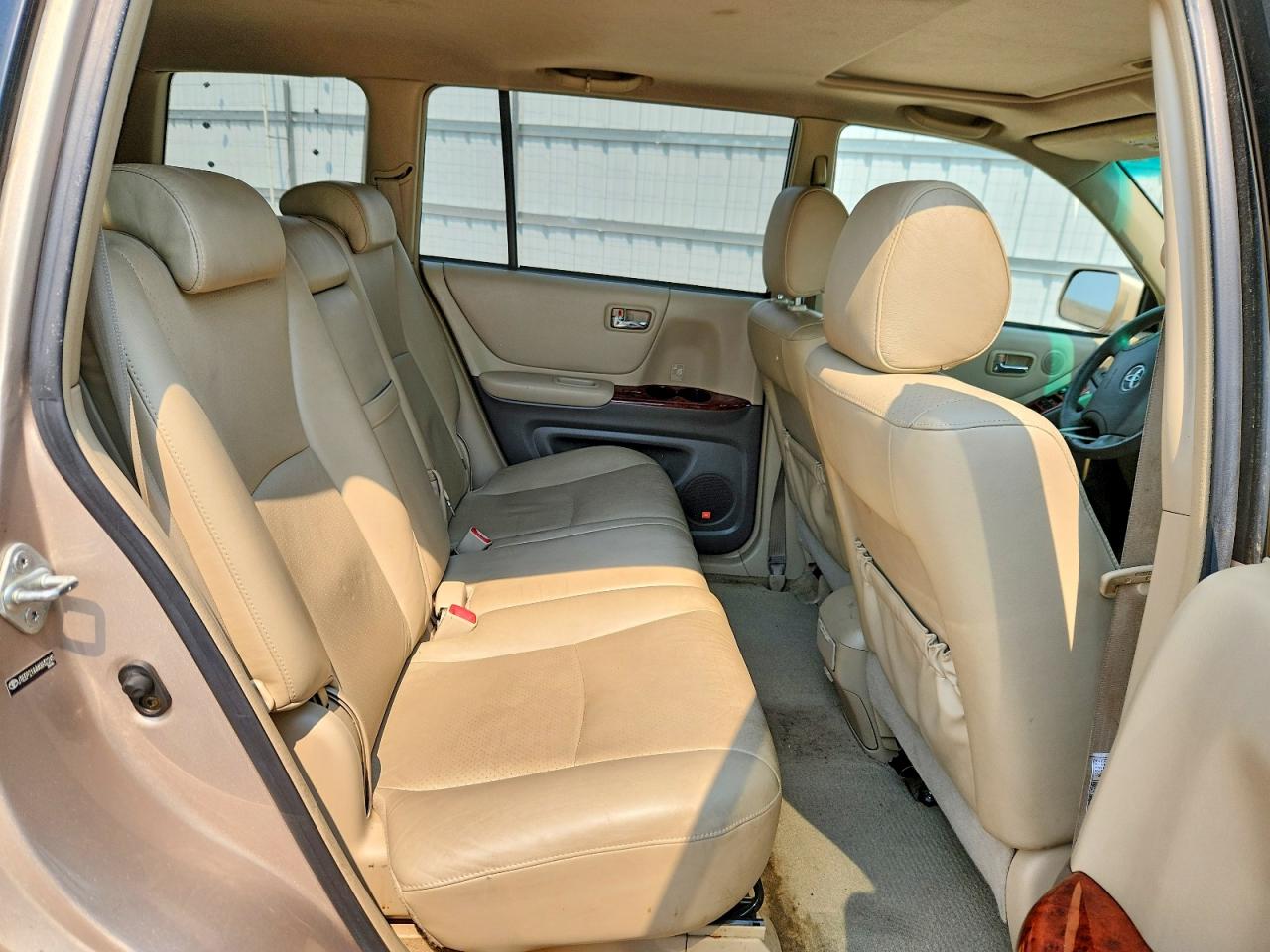 2004 Toyota Highlander Limited Tan vin: JTEEP21A440032245
