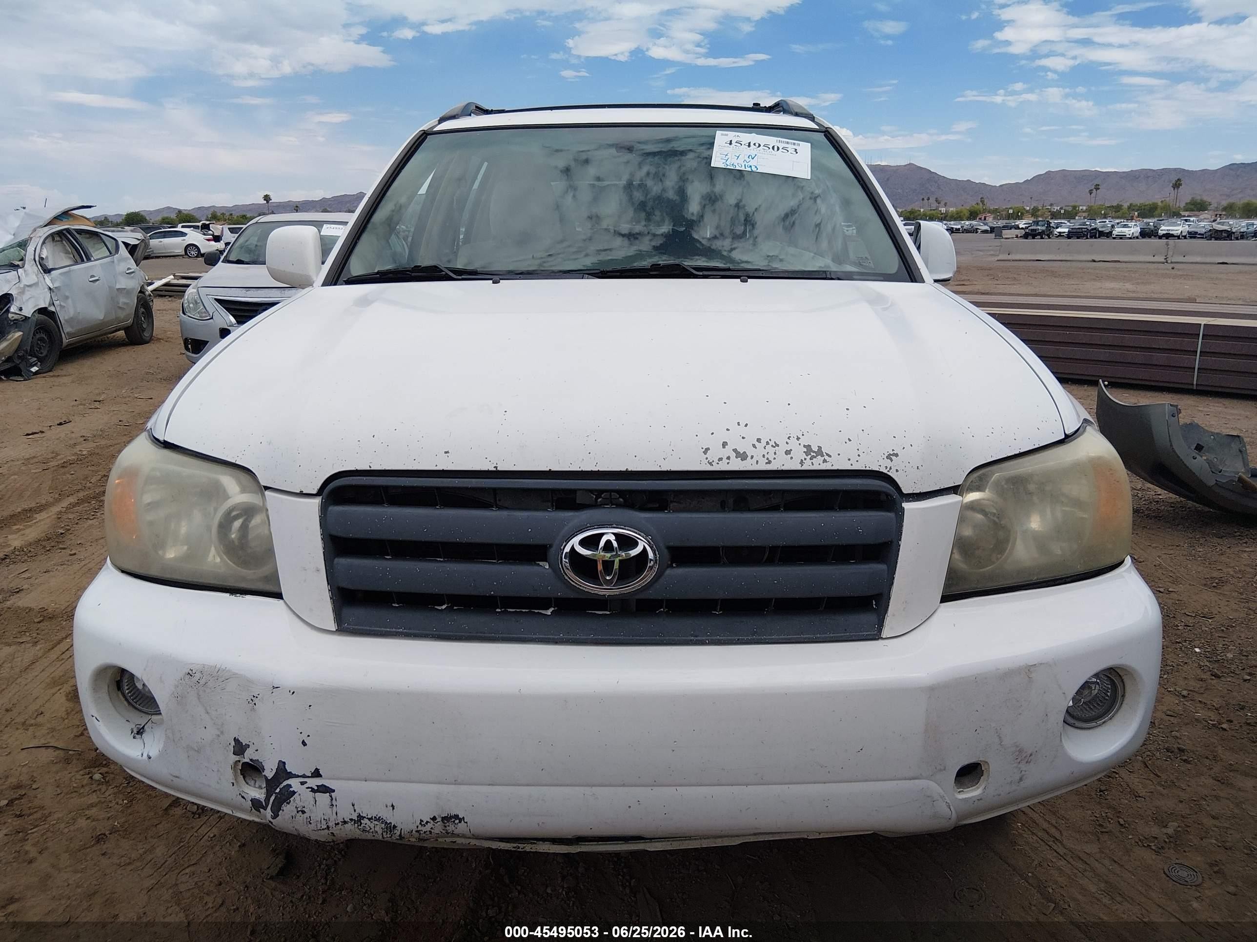 2005 Toyota Highlander V6 White vin: JTEEP21A450073055