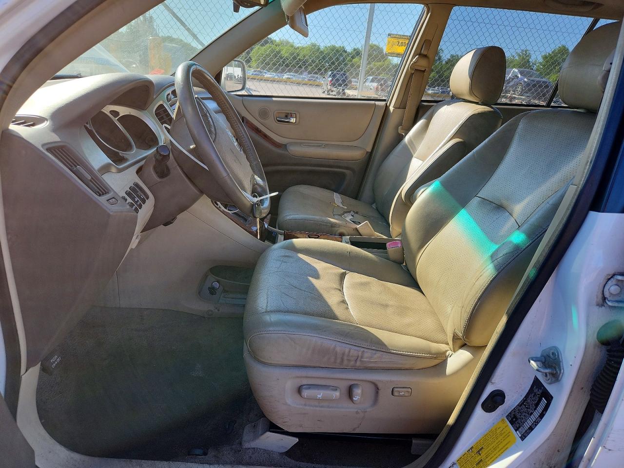 2005 Toyota Highlander Limited White vin: JTEEP21A450084007