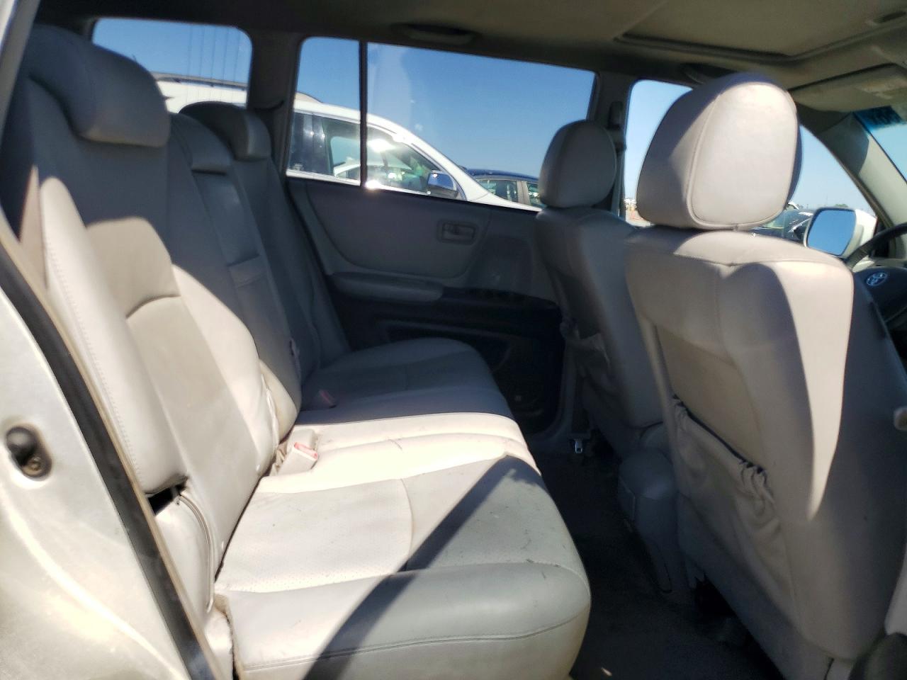 2005 Toyota Highlander Limited Silver vin: JTEEP21A450085514