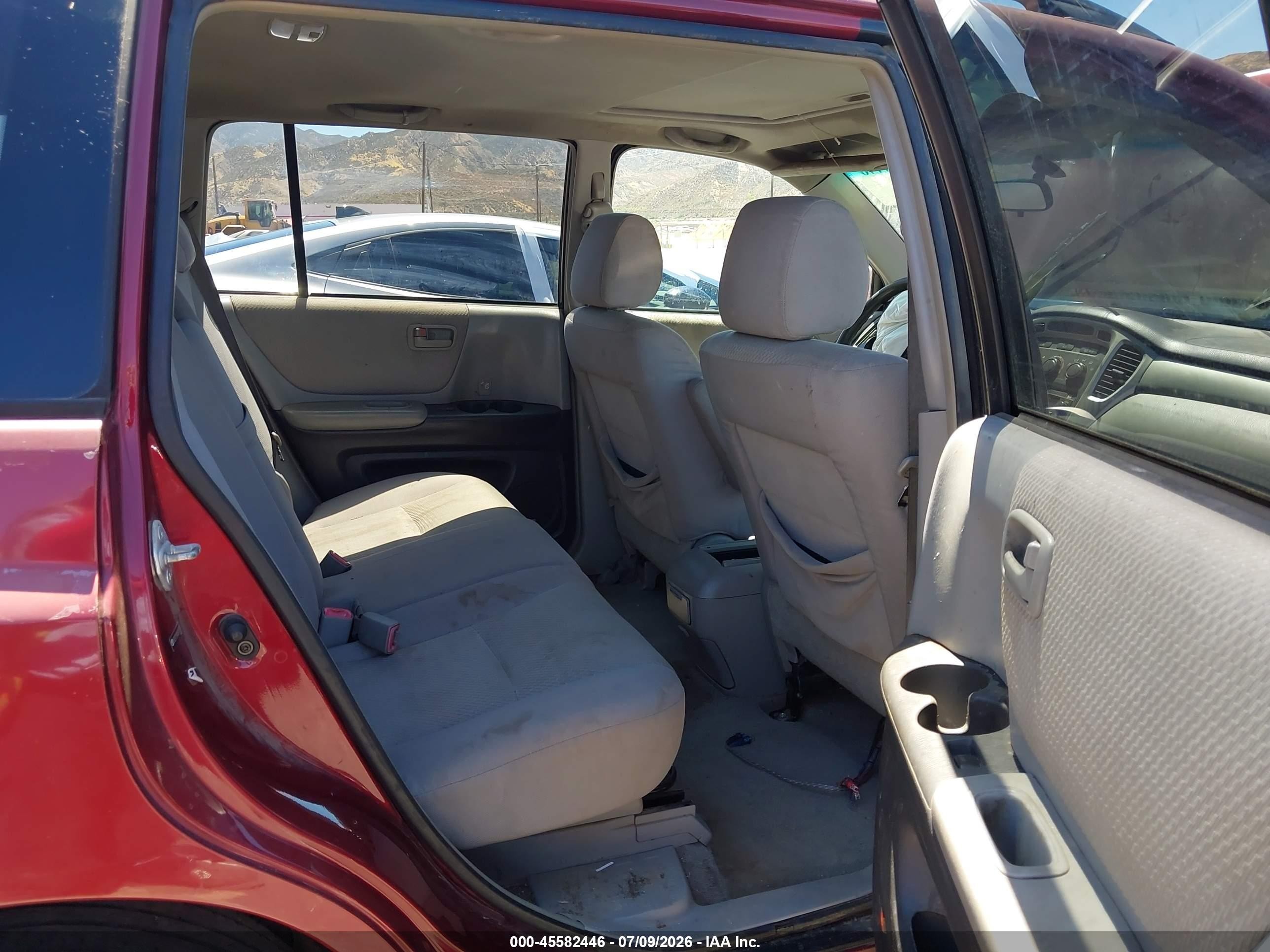 2005 Toyota Highlander V6 Red vin: JTEEP21A450115353