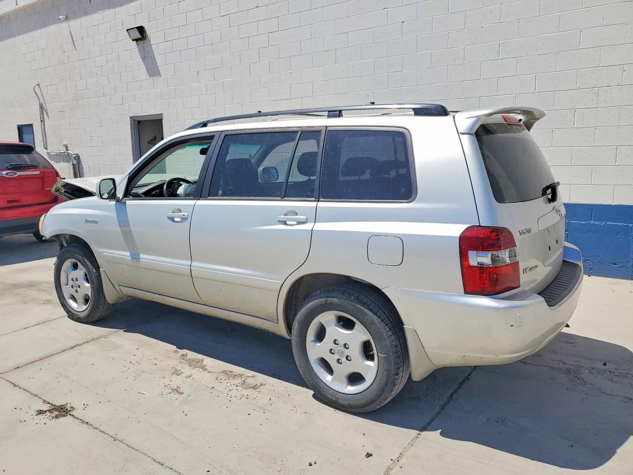 2005 Toyota Highlander Silver vin: JTEEP21A450122285