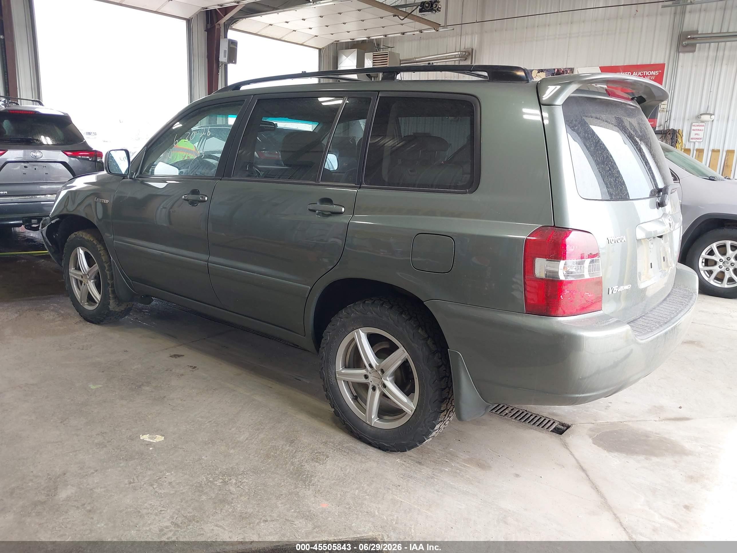 2005 Toyota Highlander Limited V6 Green vin: JTEEP21A450130175