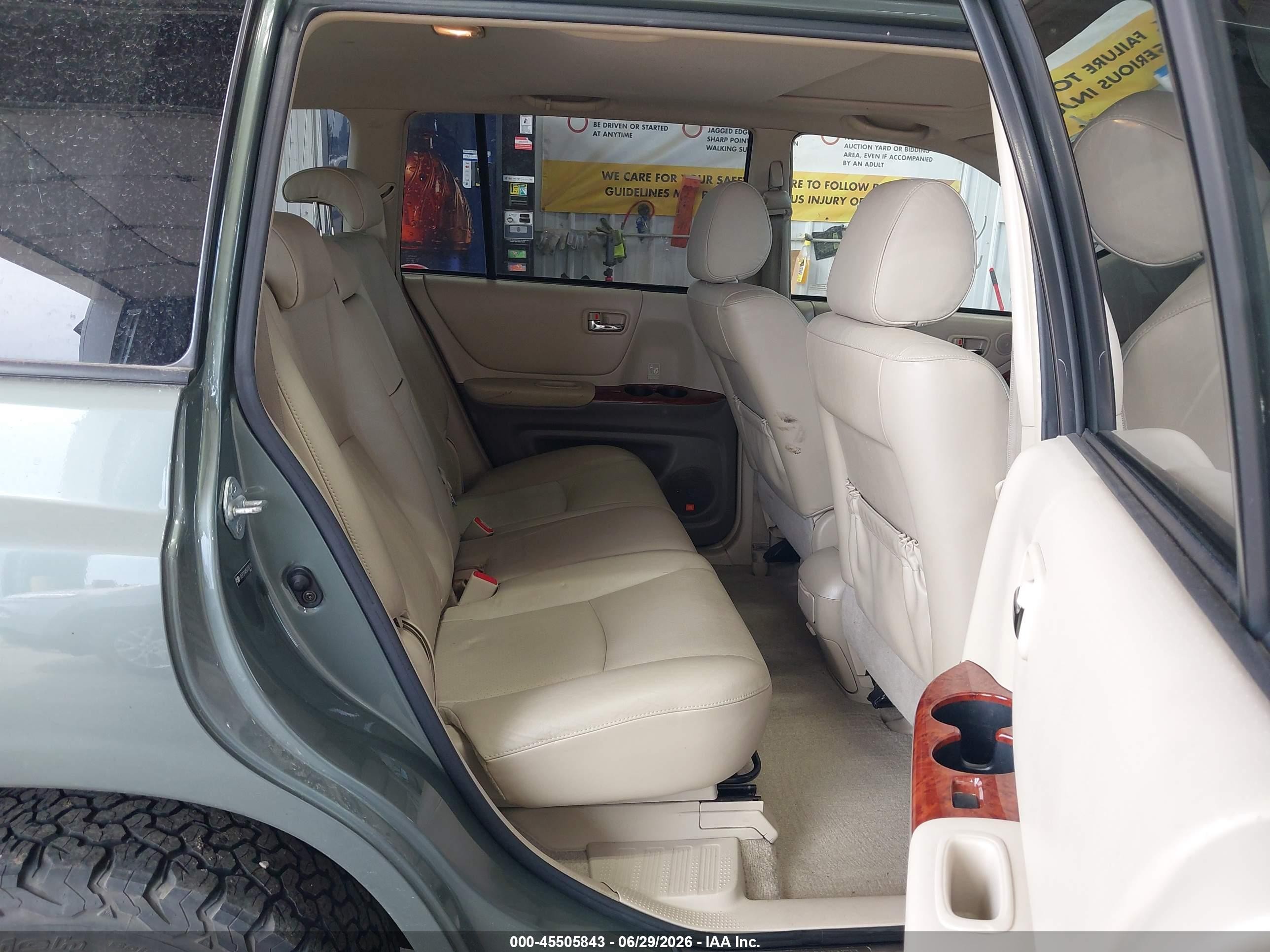 2005 Toyota Highlander Limited V6 Green vin: JTEEP21A450130175