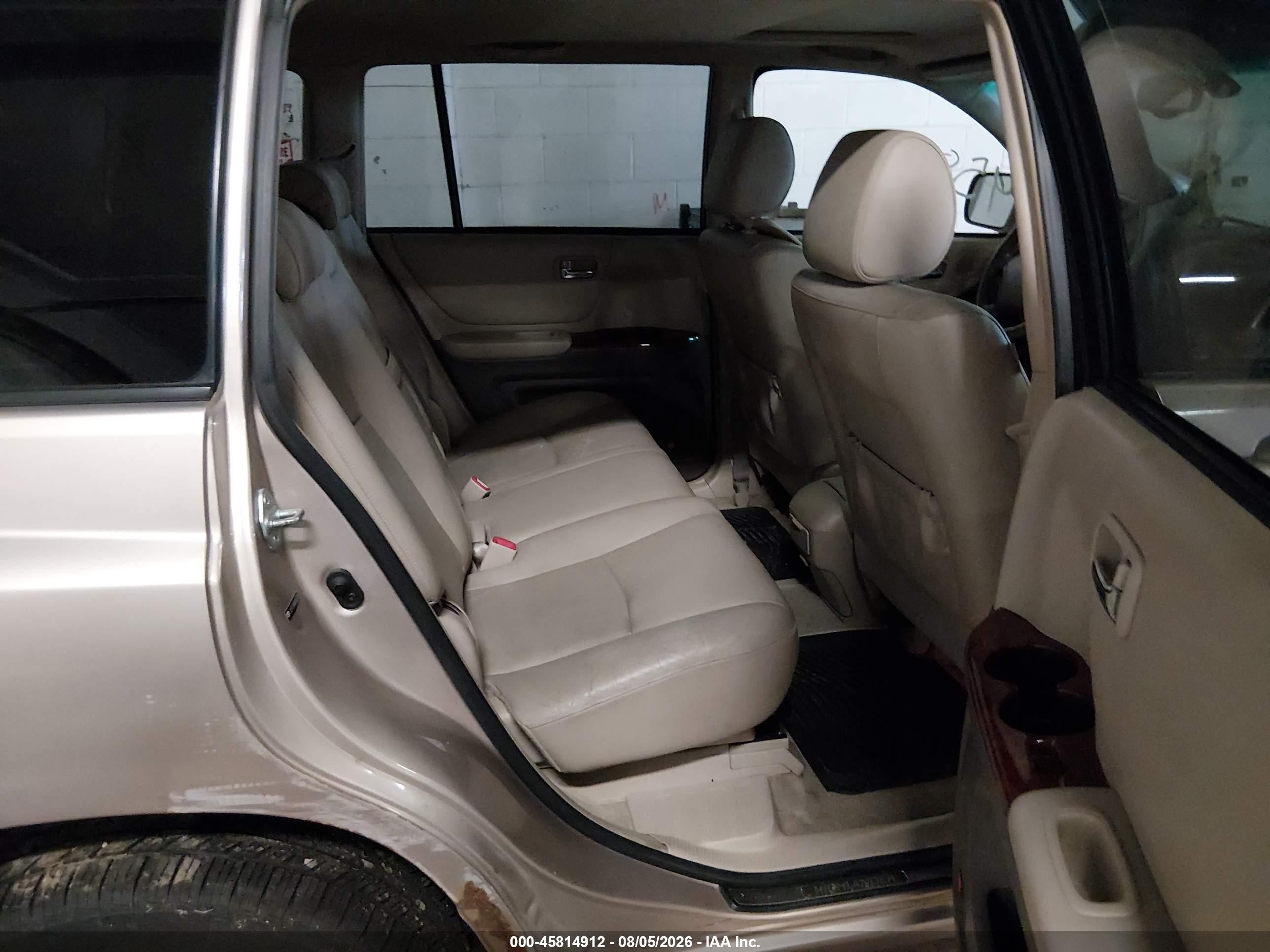 2006 Toyota Highlander Limited V6 Золотой vin: JTEEP21A460141131