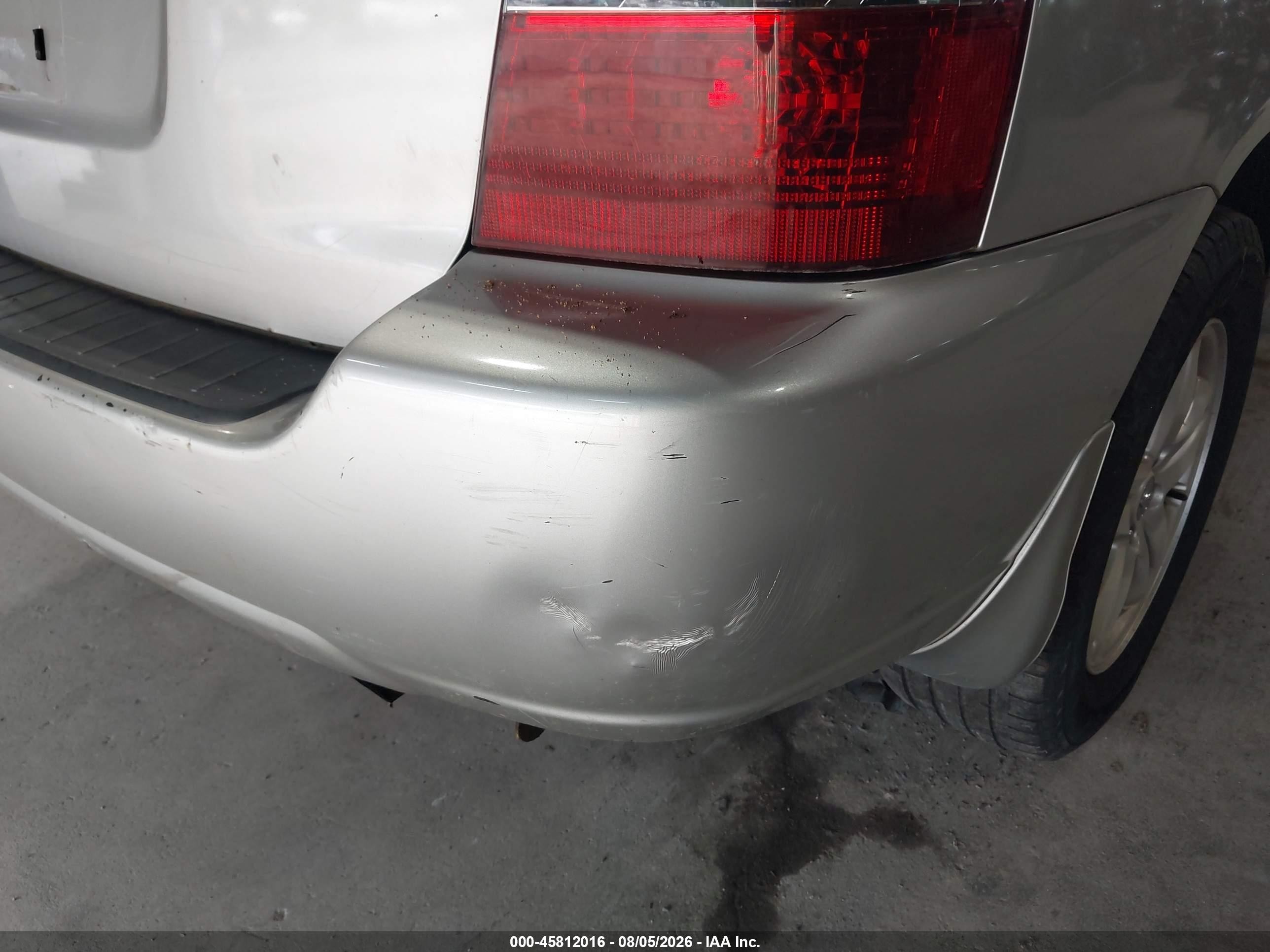 2006 Toyota Highlander Limited V6 Silver vin: JTEEP21A460146975