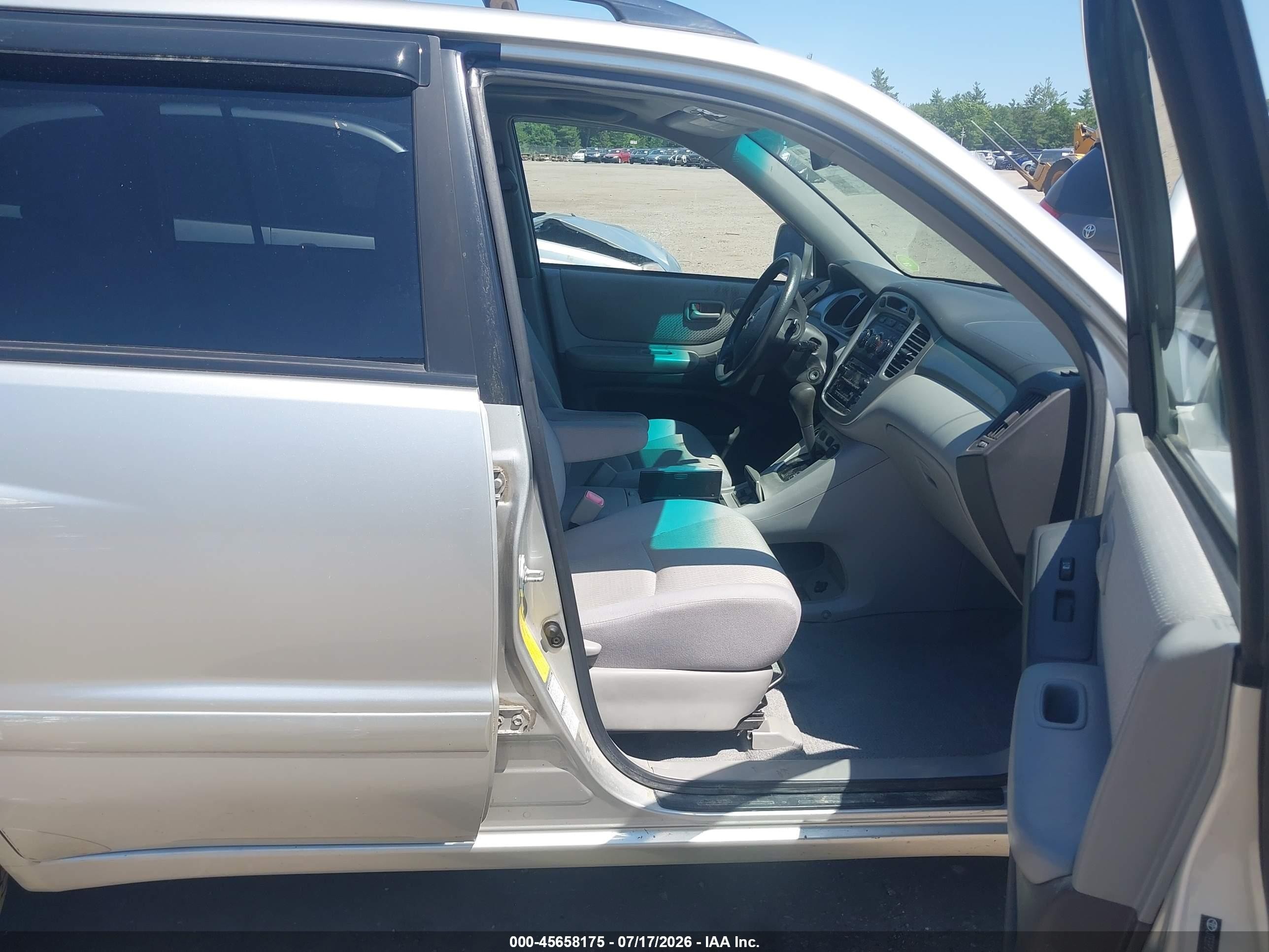 2006 Toyota Highlander V6 Серебряный vin: JTEEP21A460169771