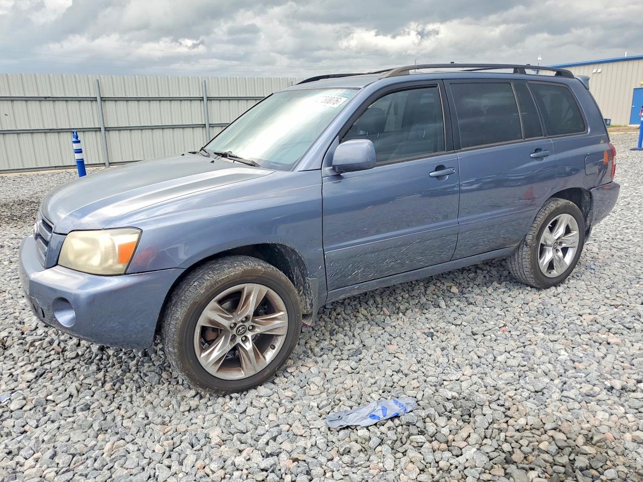 2007 Toyota Highlander Base Gray vin: JTEEP21A470204391
