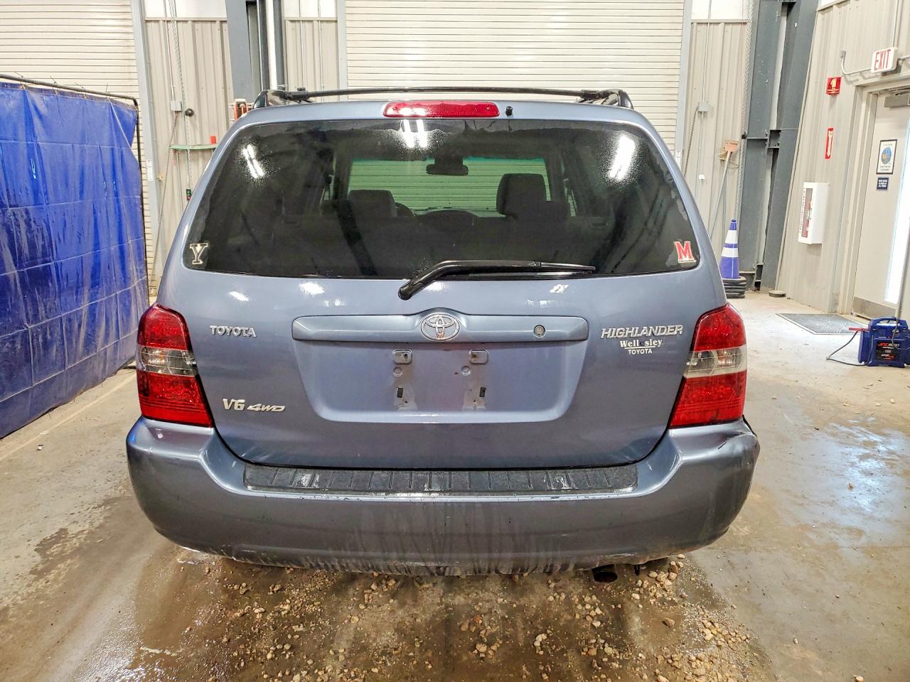 2004 Toyota Highlander Base Blue vin: JTEEP21A540025398