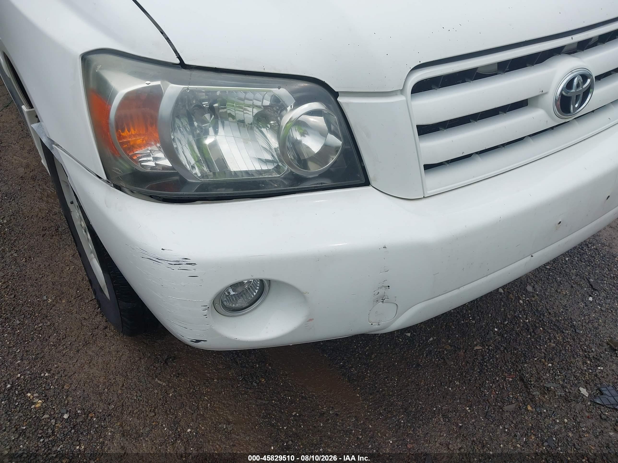 2005 Toyota Highlander Limited V6 White vin: JTEEP21A550075607