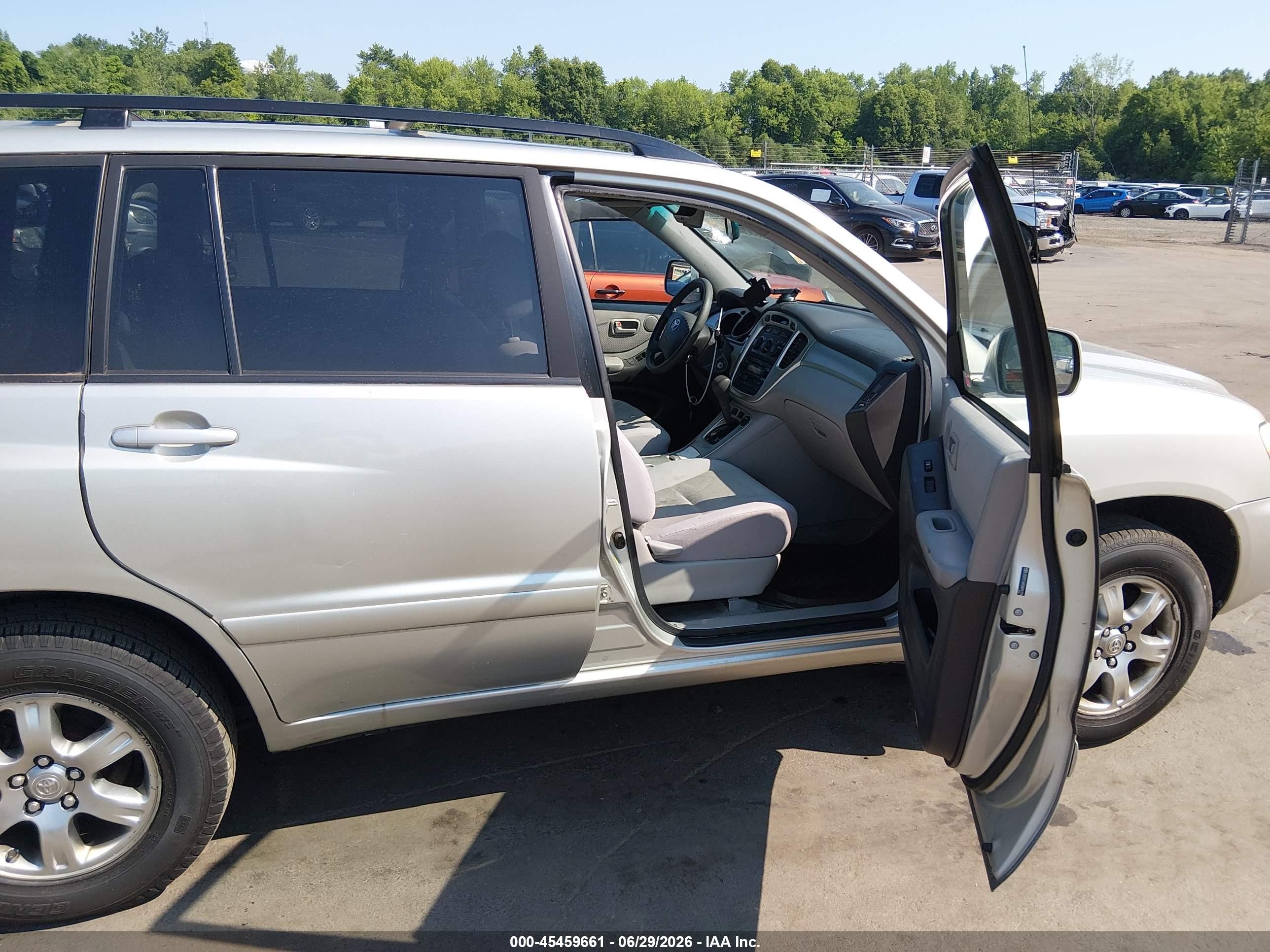 2005 Toyota Highlander V6 Серебряный vin: JTEEP21A550079379