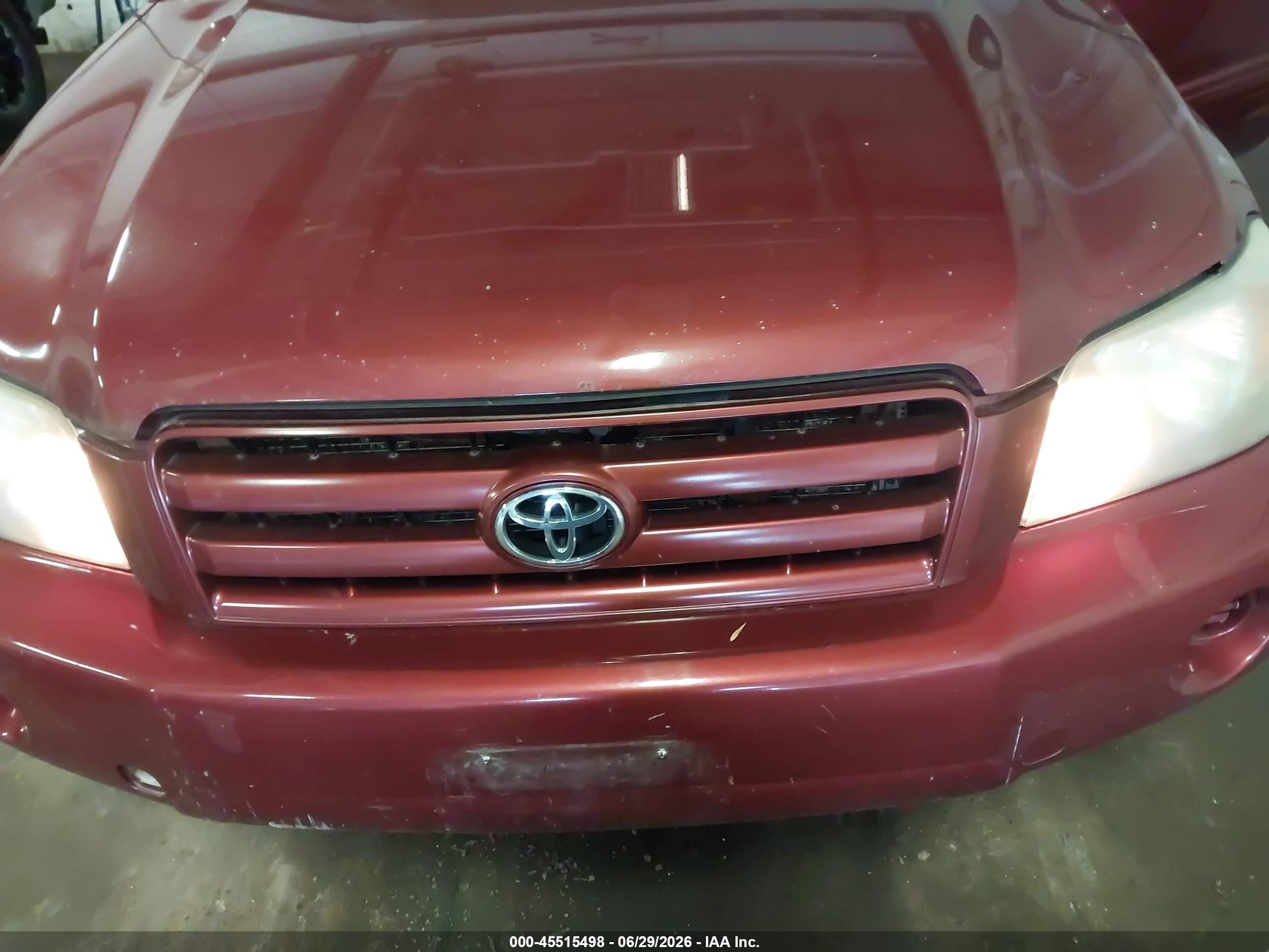 2005 Toyota Highlander V6 Burgundy vin: JTEEP21A550090608