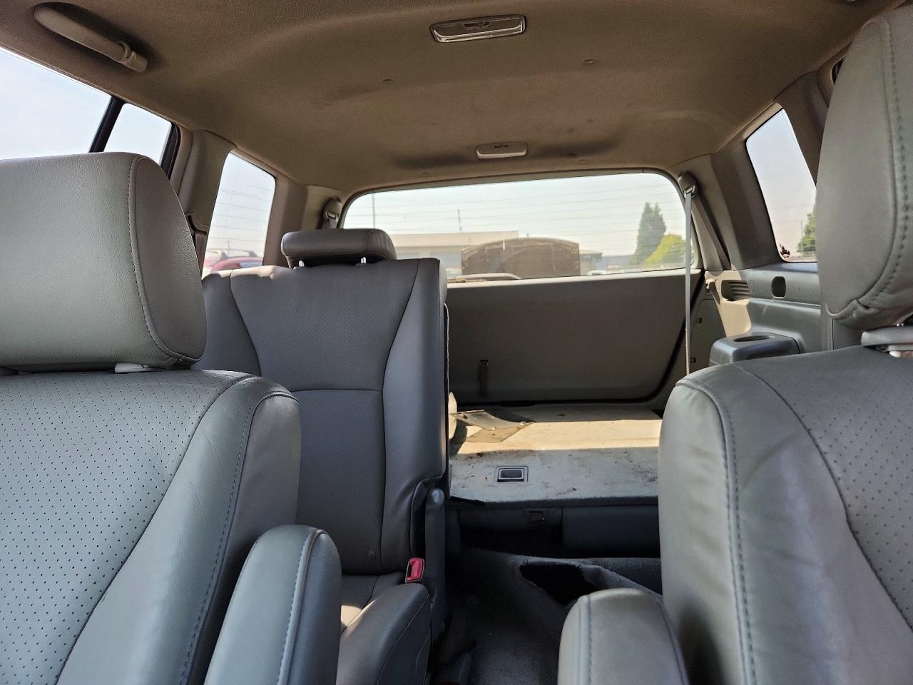 2005 Toyota Highlander Base Blue vin: JTEEP21A550119184