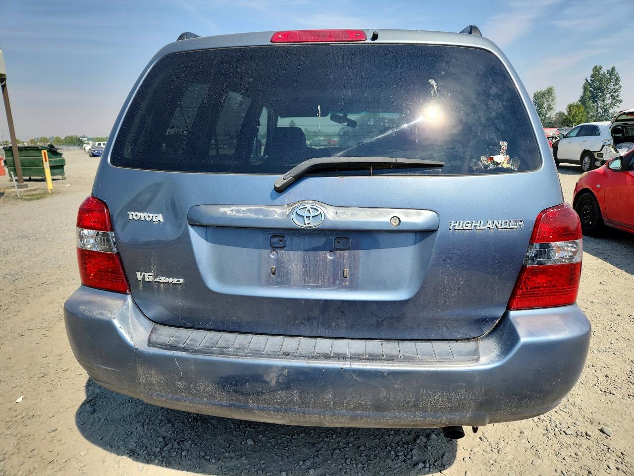 2005 Toyota Highlander Base Blue vin: JTEEP21A550119184
