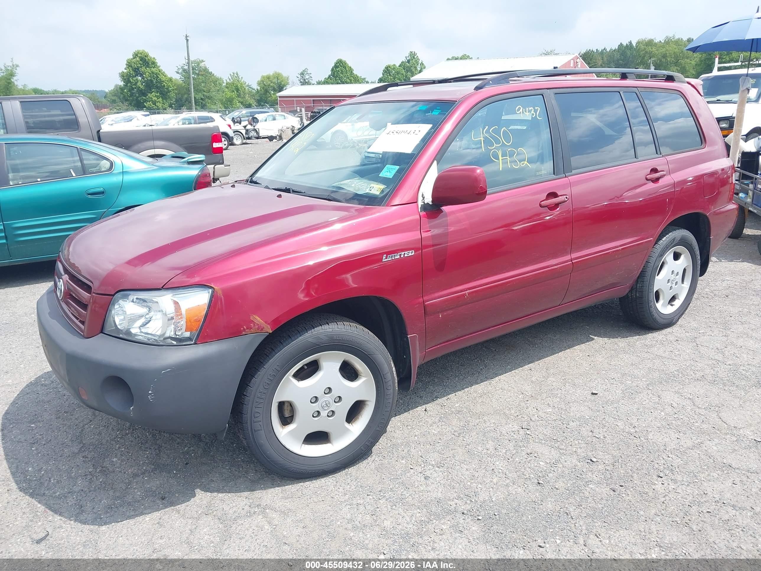 2005 Toyota Highlander Limited V6 Burgundy vin: JTEEP21A550128838