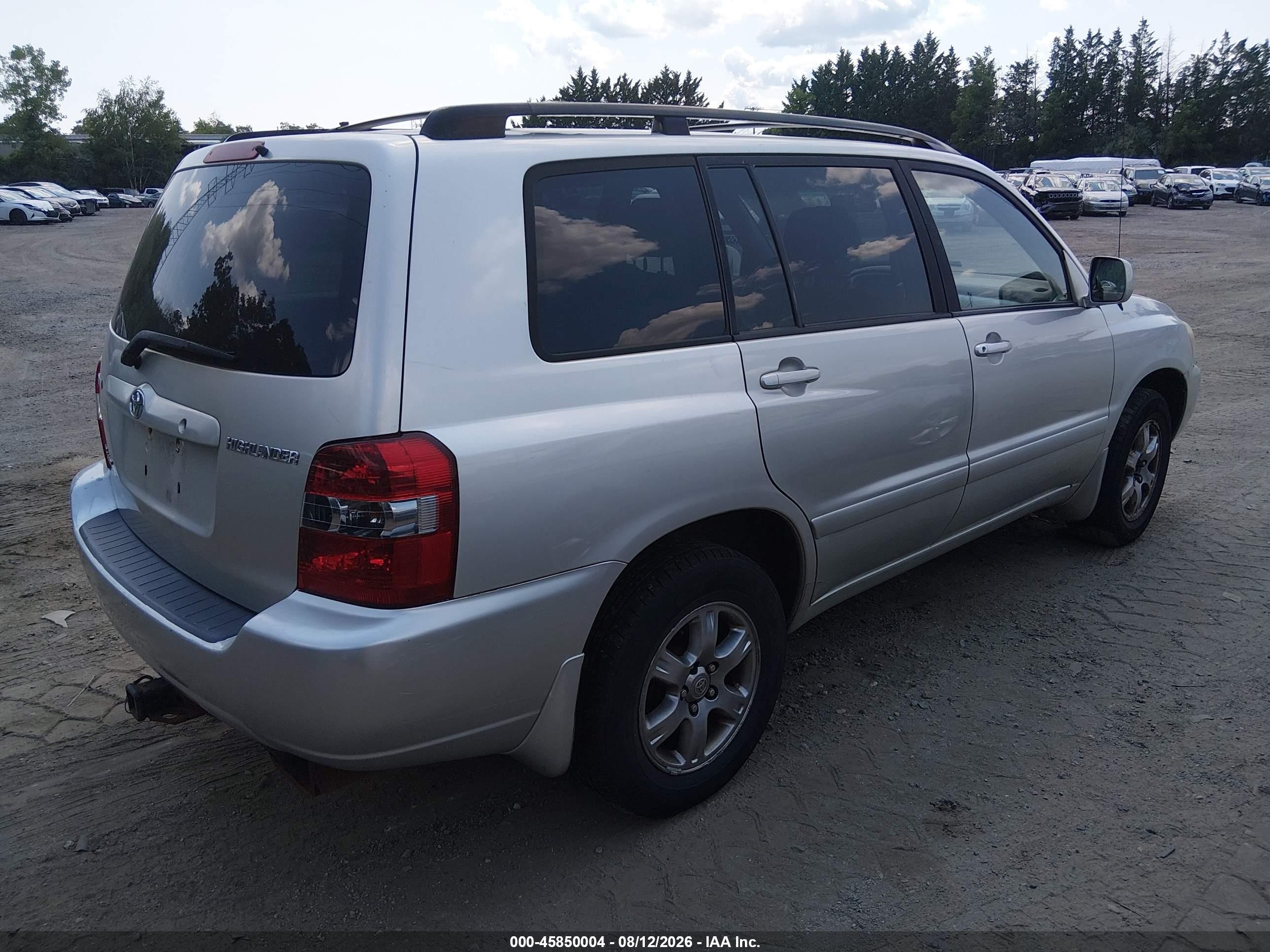 2005 Toyota Highlander V6 Silver vin: JTEEP21A550130556