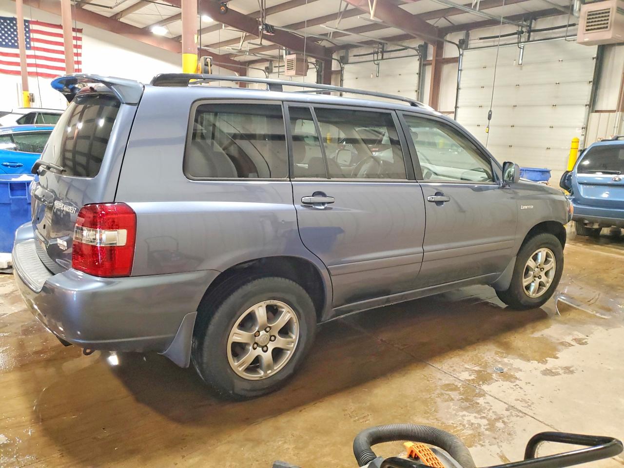 2005 Toyota Highlander Limited Blue vin: JTEEP21A550135725