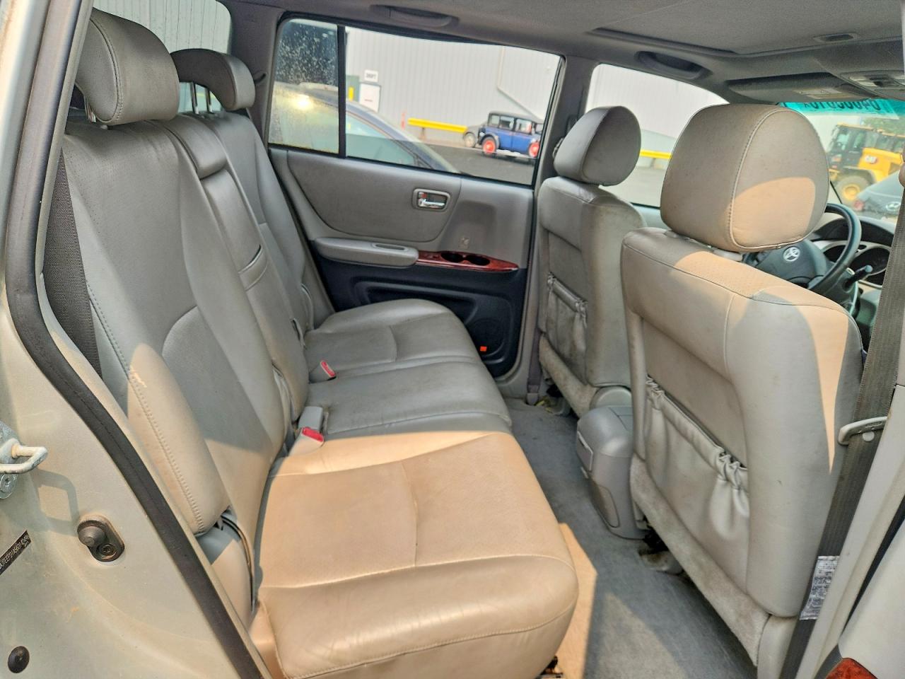 2006 Toyota Highlander Limited Silver vin: JTEEP21A560142496