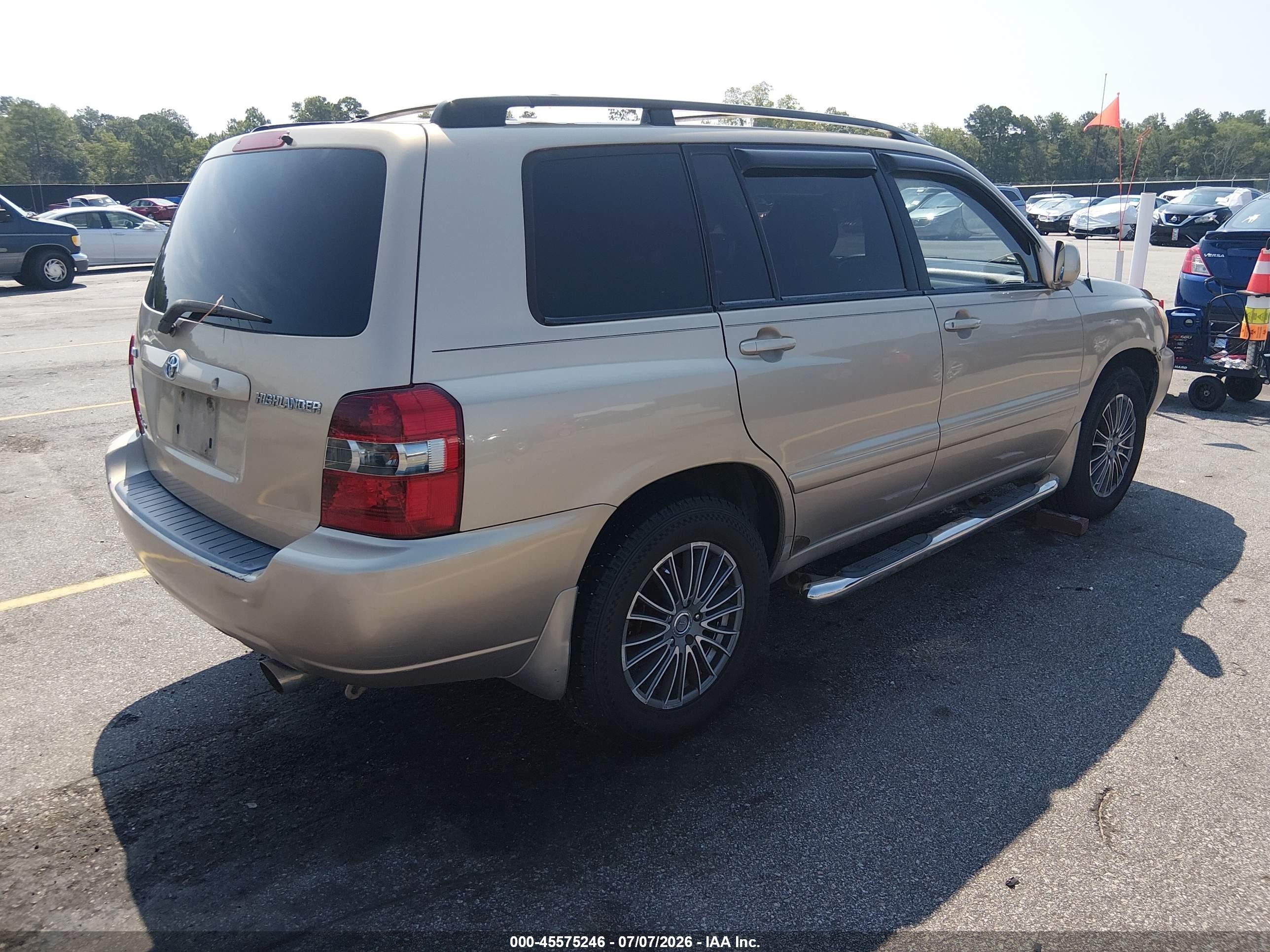 2004 Toyota Highlander V6 Gold vin: JTEEP21A640004432