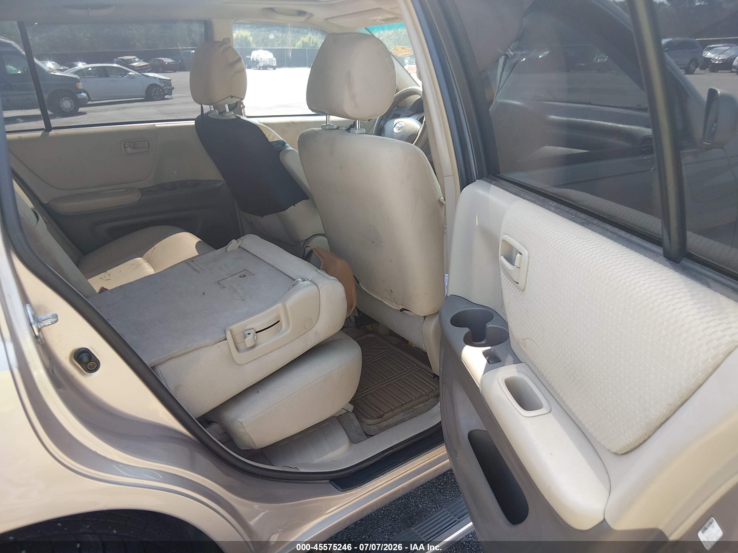 2004 Toyota Highlander V6 Gold vin: JTEEP21A640004432