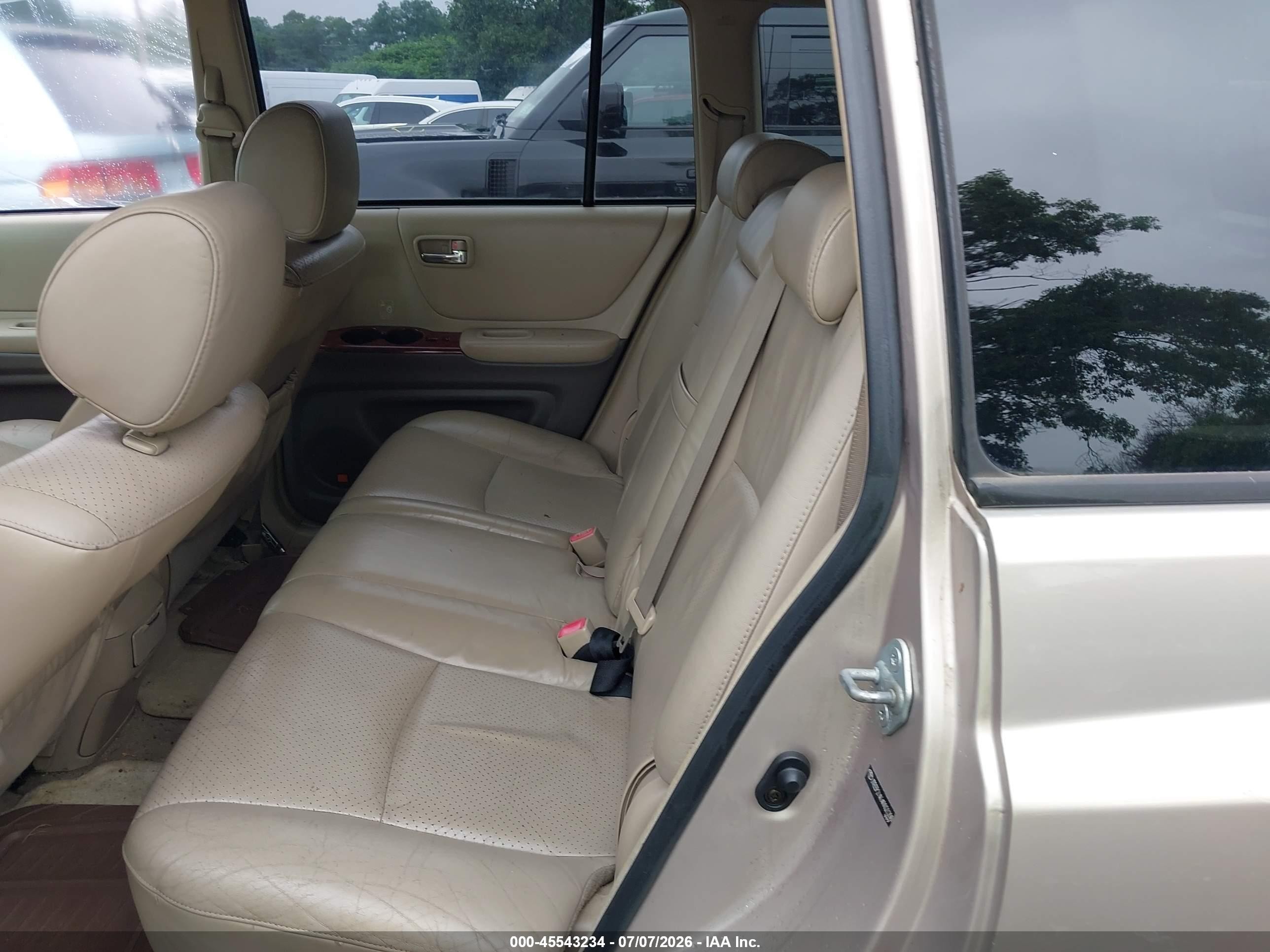 2004 Toyota Highlander Limited V6 Золотой vin: JTEEP21A640028200