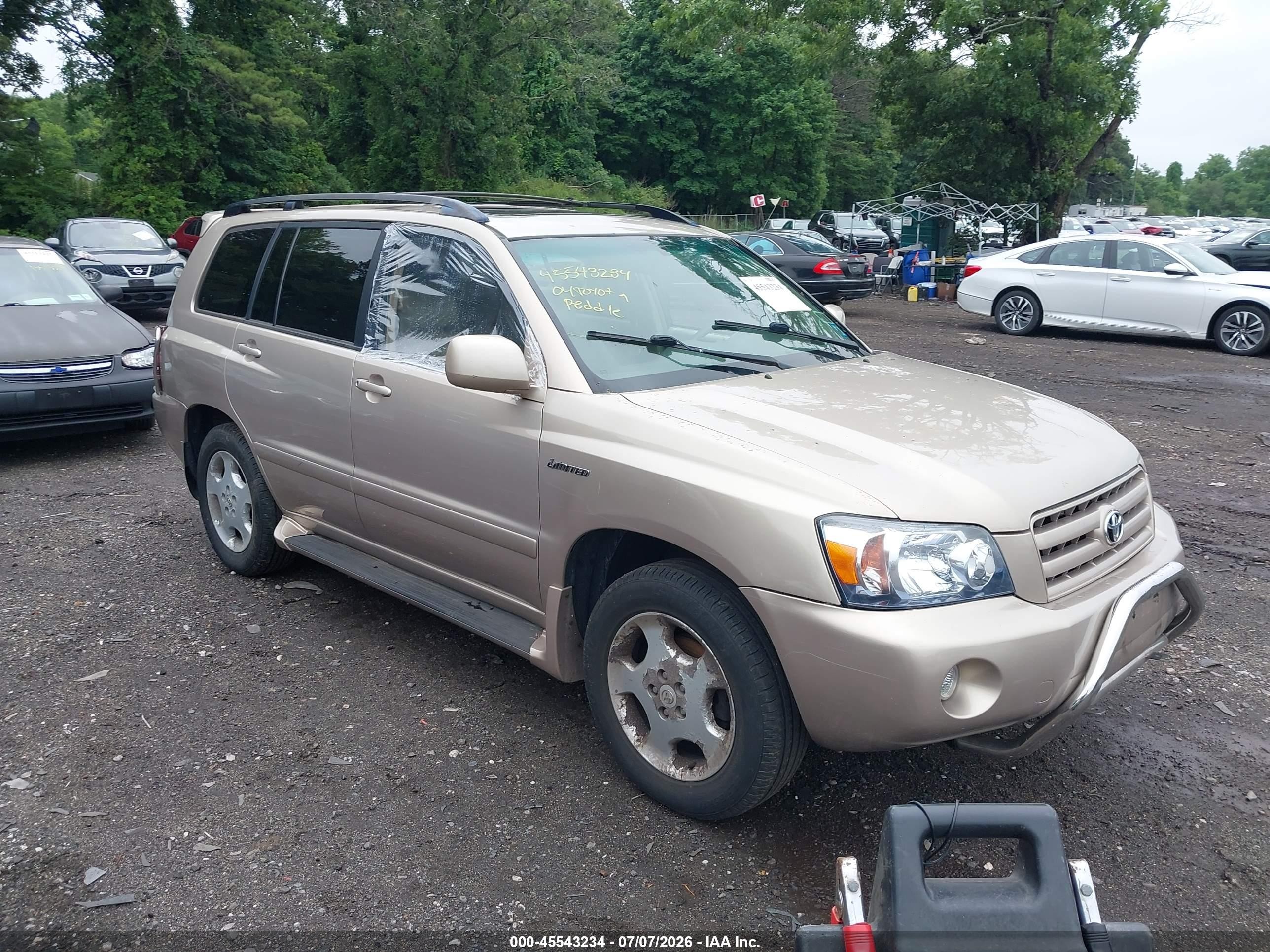 2004 Toyota Highlander Limited V6 Золотой vin: JTEEP21A640028200