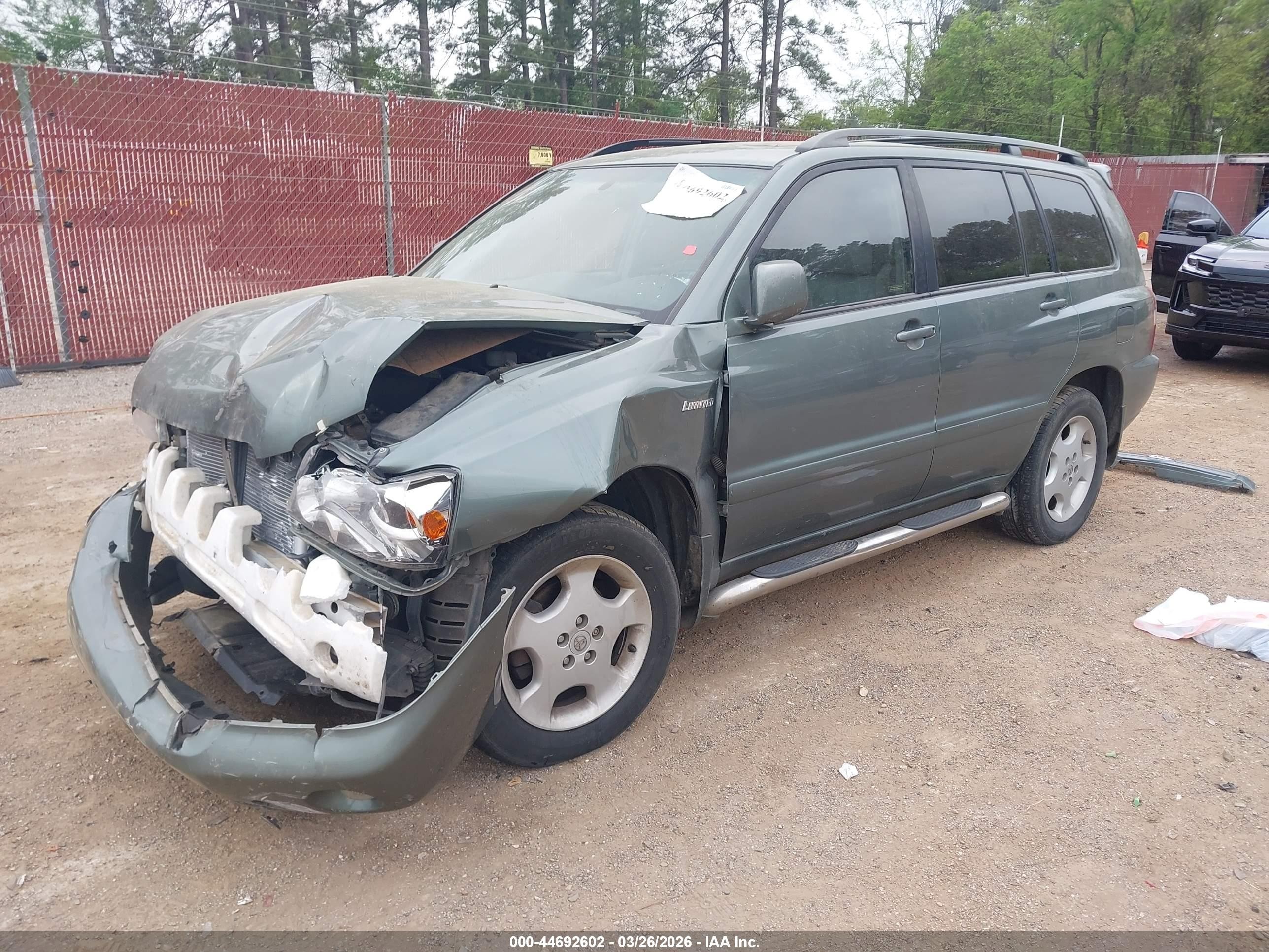 2004 Toyota Highlander Limited V6 Green vin: JTEEP21A640067000