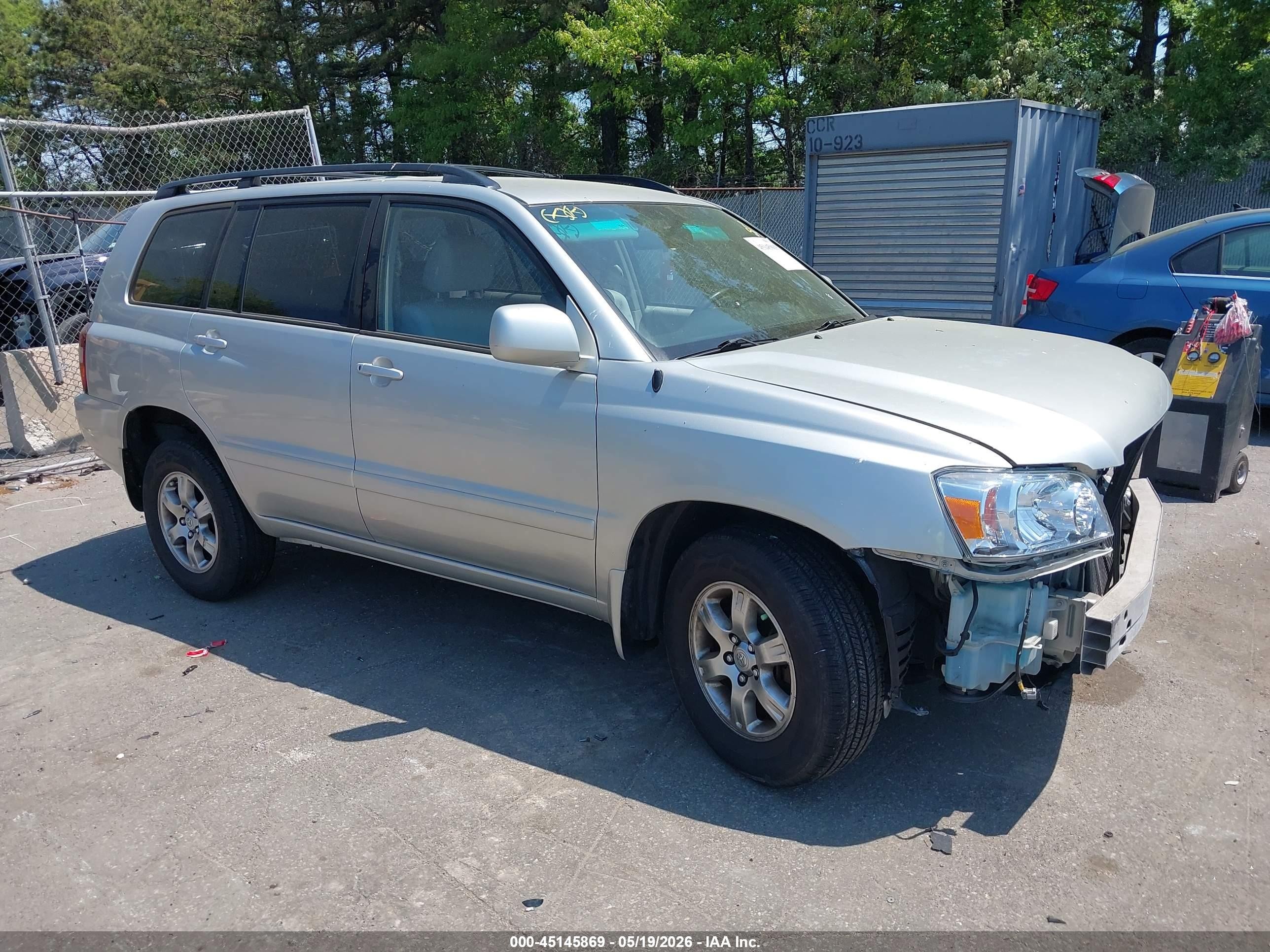 2005 Toyota Highlander V6 Silver vin: JTEEP21A650083005