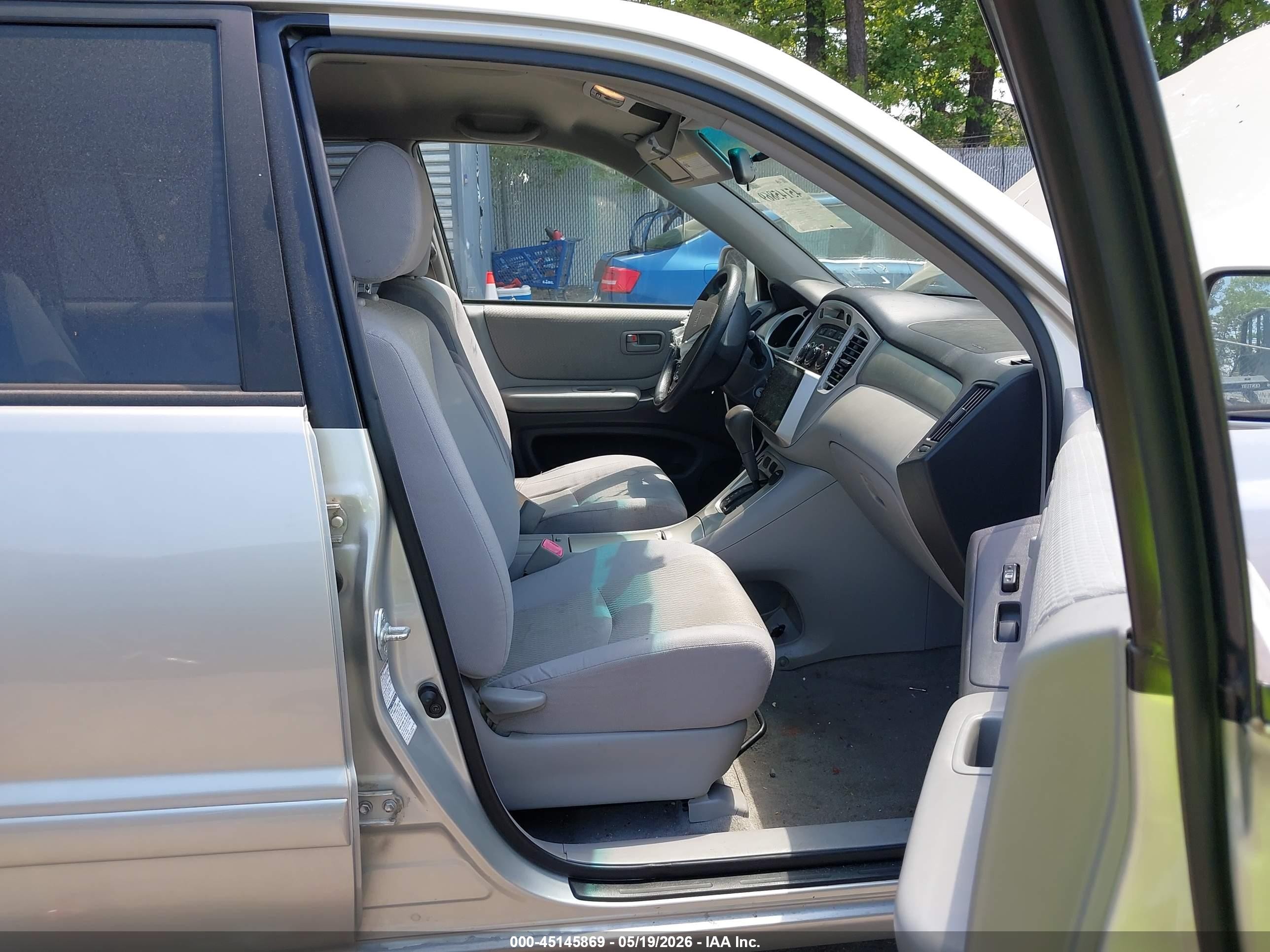 2005 Toyota Highlander V6 Серебряный vin: JTEEP21A650083005