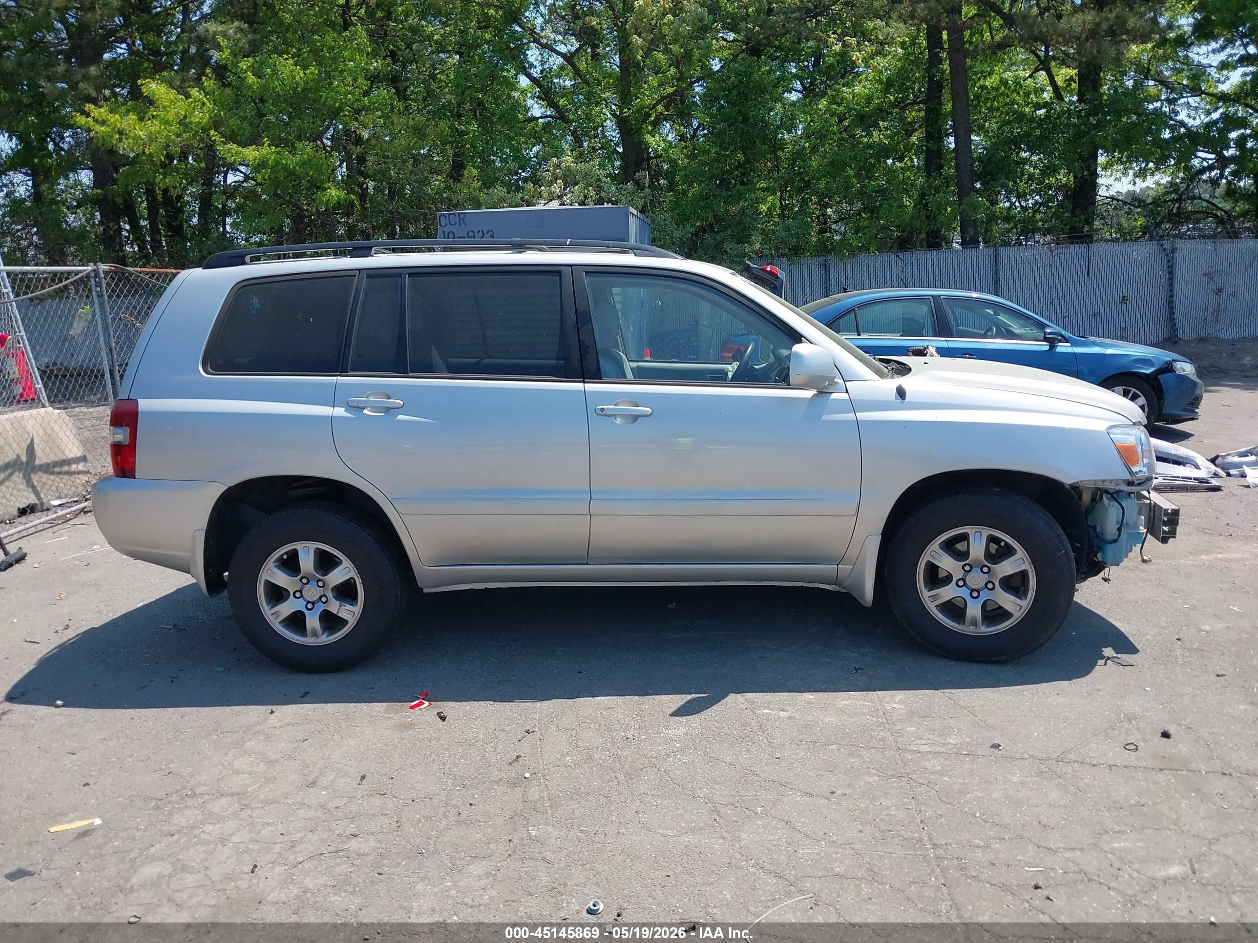 2005 Toyota Highlander V6 Серебряный vin: JTEEP21A650083005