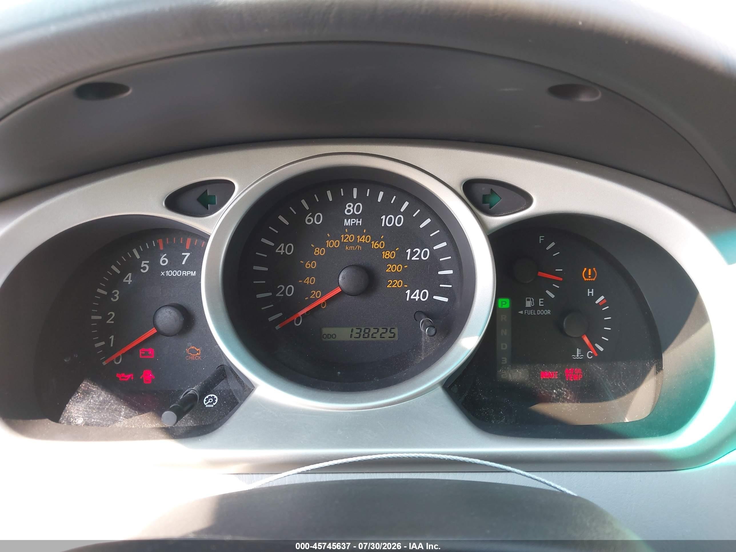 2005 Toyota Highlander Limited V6 White vin: JTEEP21A650095672