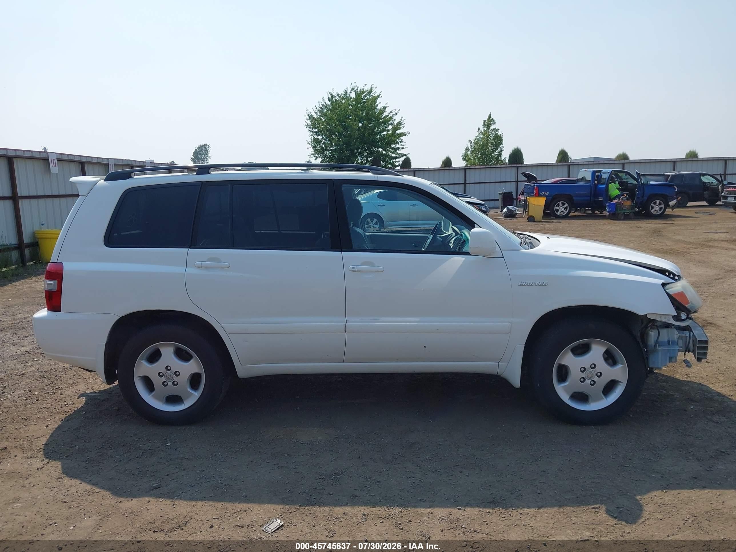 2005 Toyota Highlander Limited V6 White vin: JTEEP21A650095672