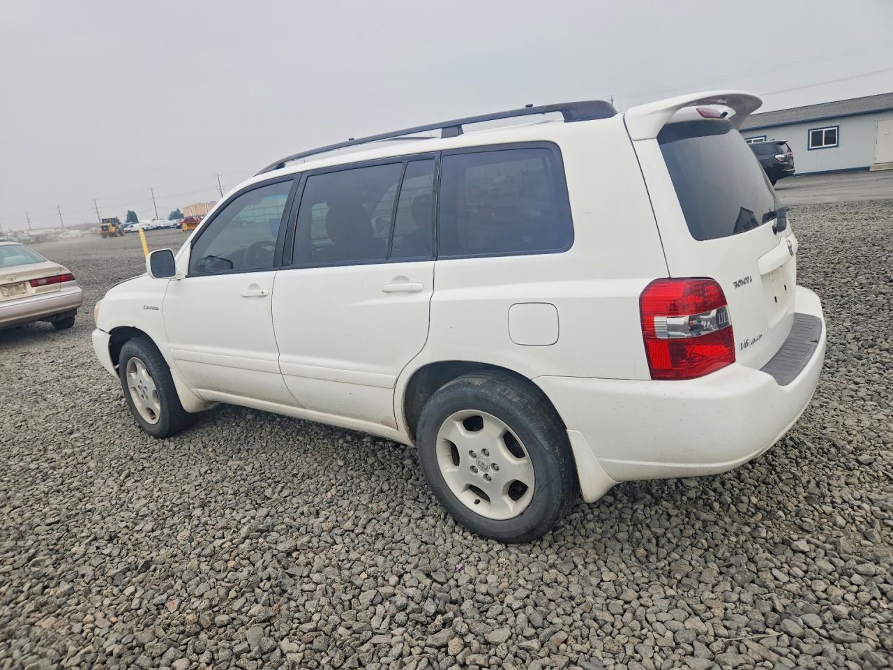 2005 Toyota Highlander Limited White vin: JTEEP21A650103947