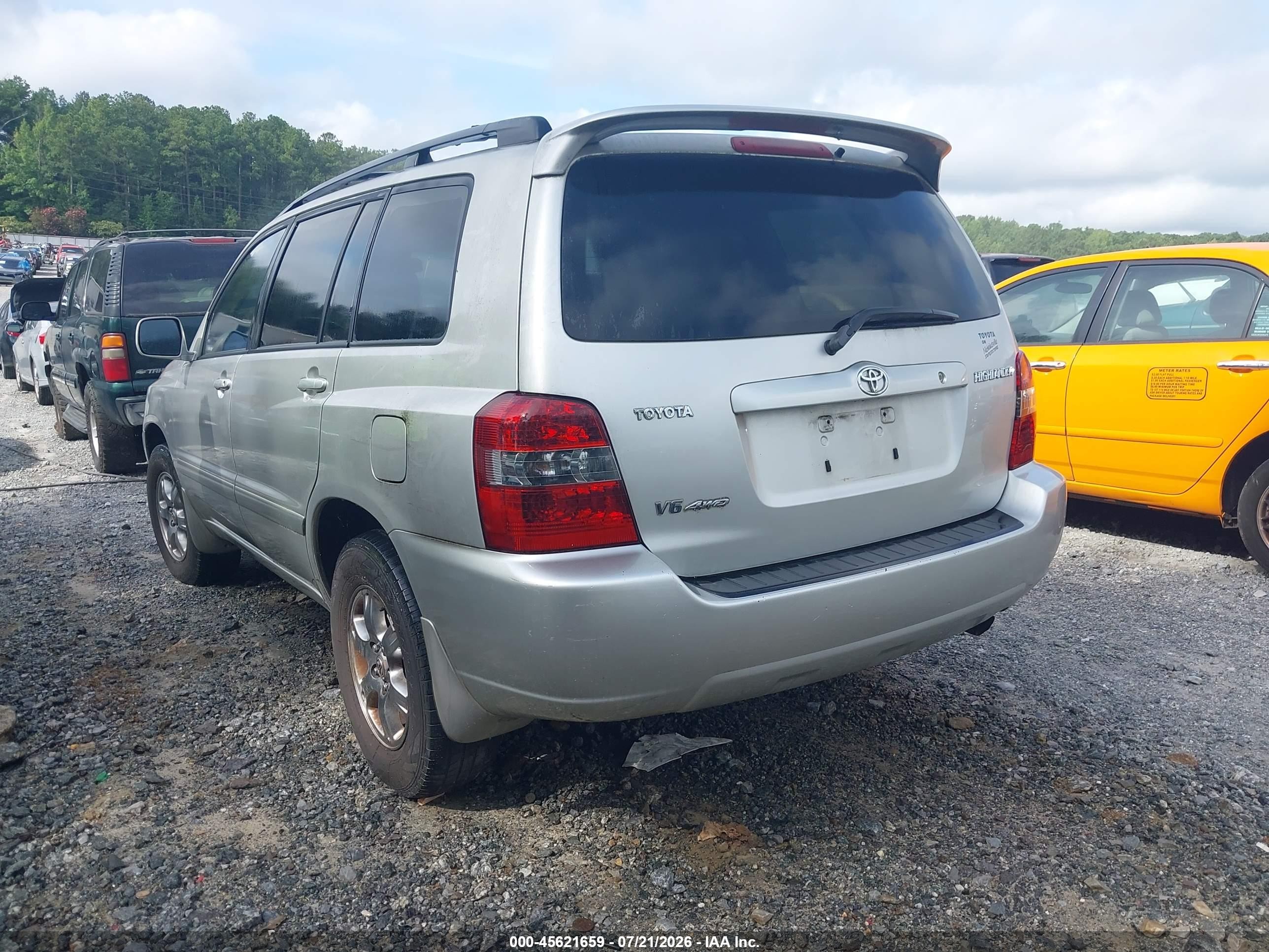 2005 Toyota Highlander V6 White vin: JTEEP21A650127018