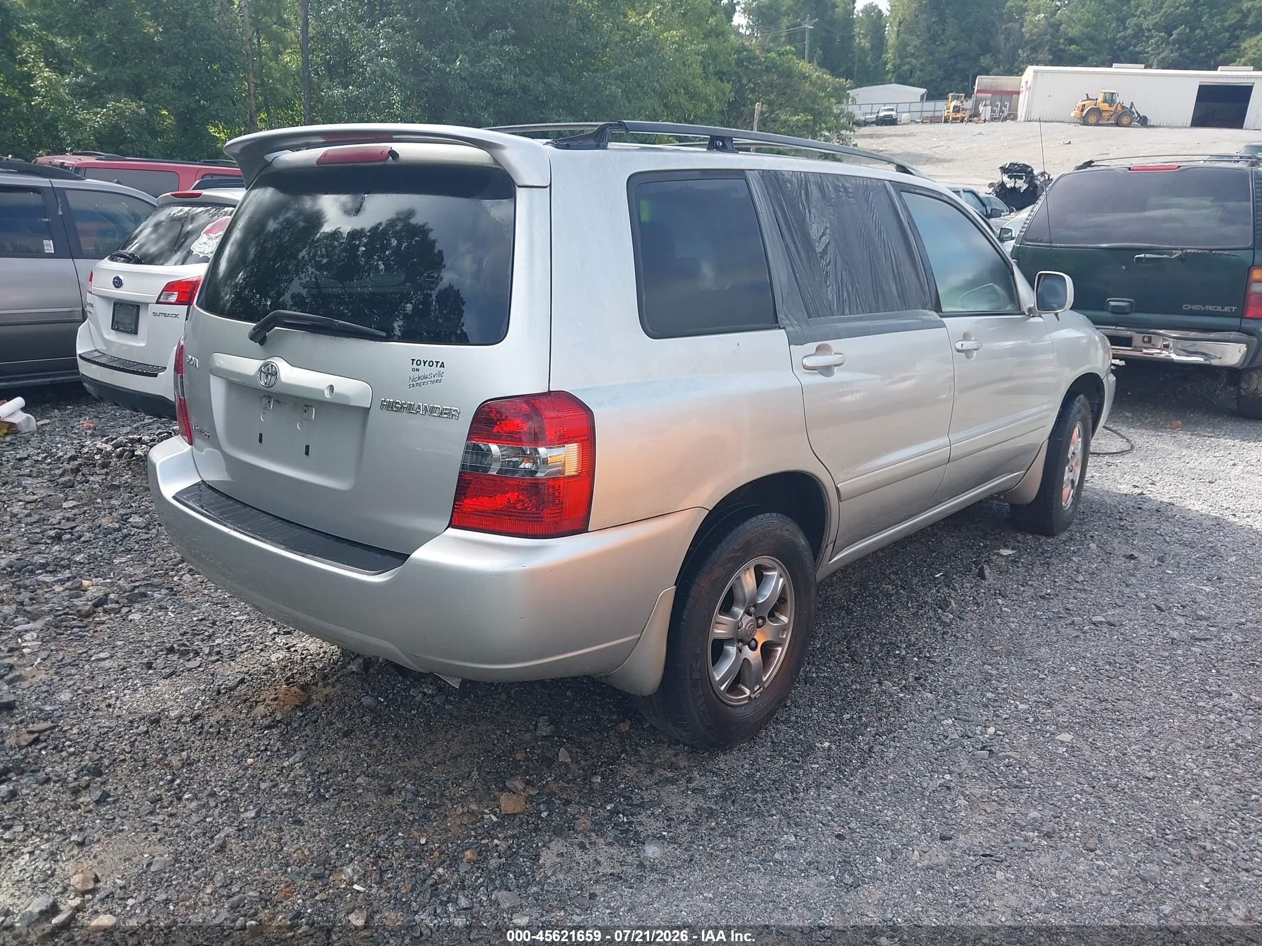 2005 Toyota Highlander V6 White vin: JTEEP21A650127018